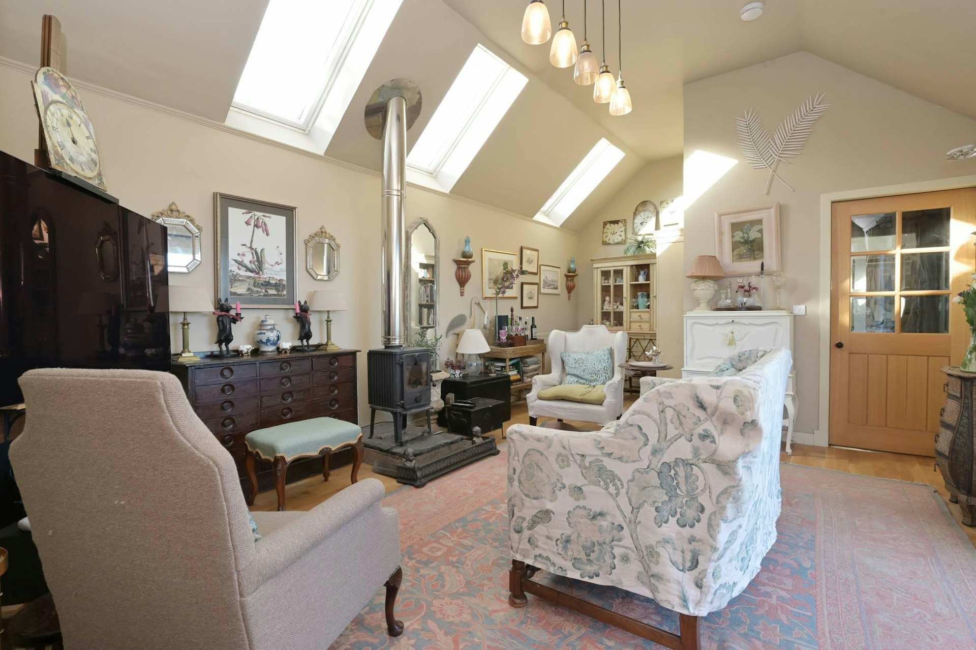 Rullion Green Cottage, Penicuik, EH26 0PU