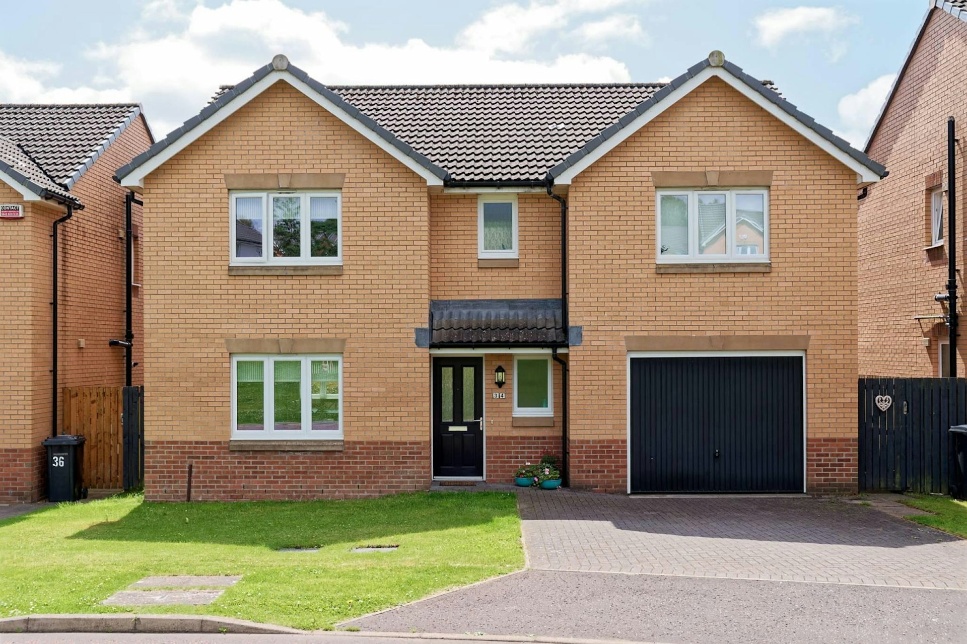 34 Millbank Crescent, Bishopton, PA7 5NQ