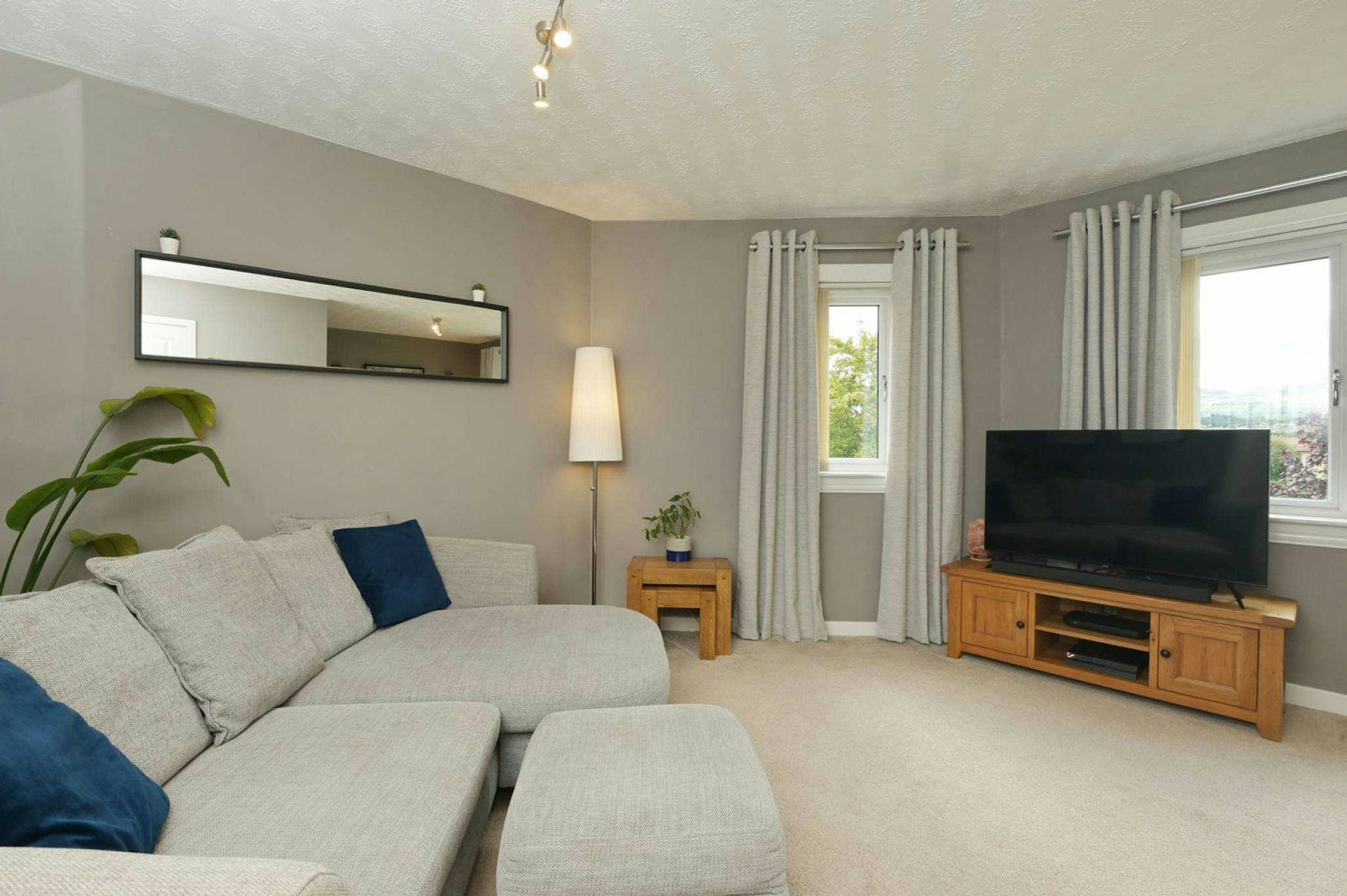 13/5 Fairbrae, Saughton, Edinburgh, EH11 3GY