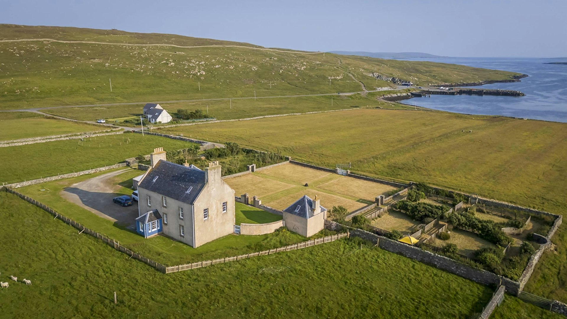 Belmont House Uyeasound, Unst, Shetland, ZE2 9DW