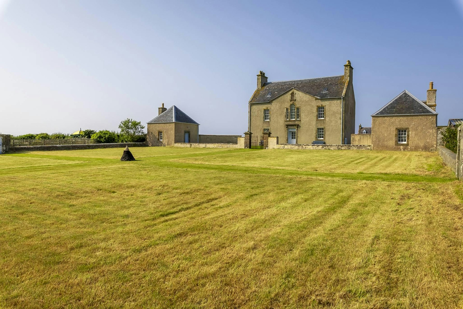 Belmont House Uyeasound, Unst, Shetland, ZE2 9DW