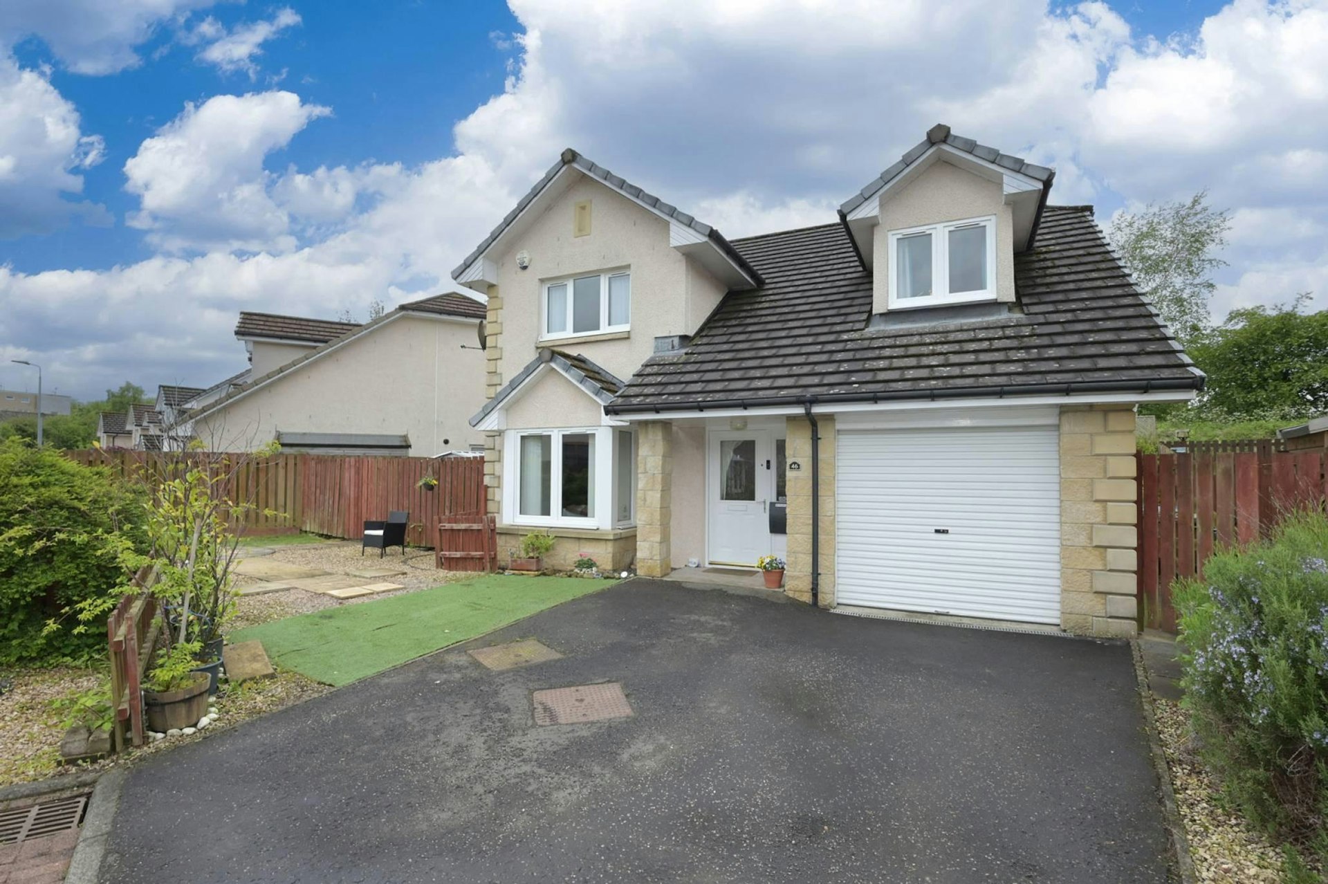 46 Devon Valley Drive, Sauchie, FK10 3GA