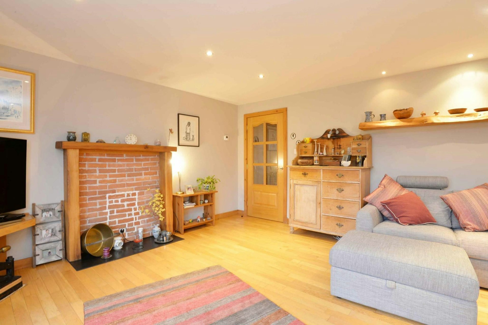 20 Cash Feus, Strathmiglo, KY14 7QX McEwan Fraser Legal