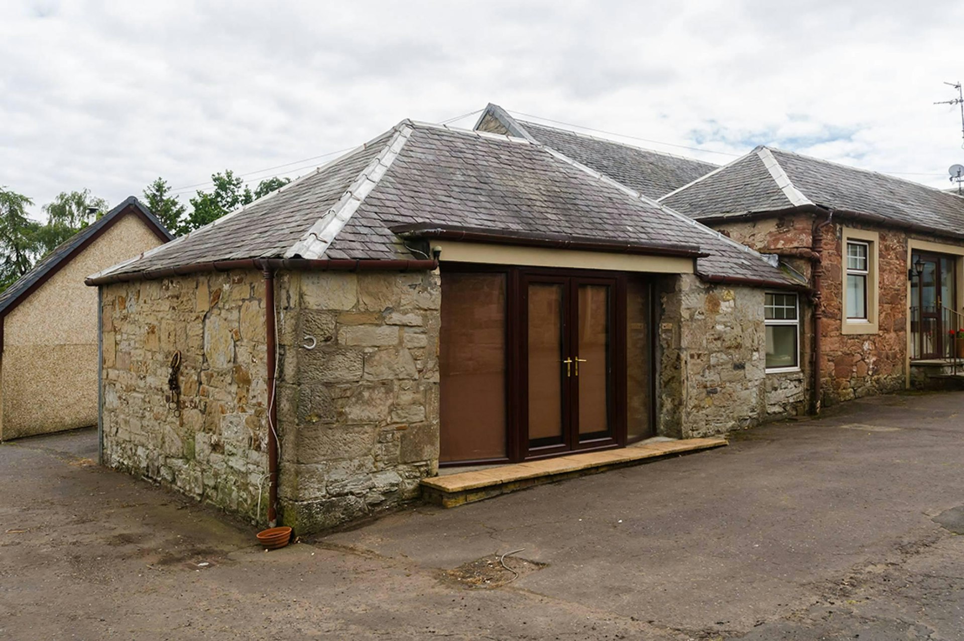 Fardalehill Farm House, , Kilmarnock, KA2 0DX McEwan Fraser Legal