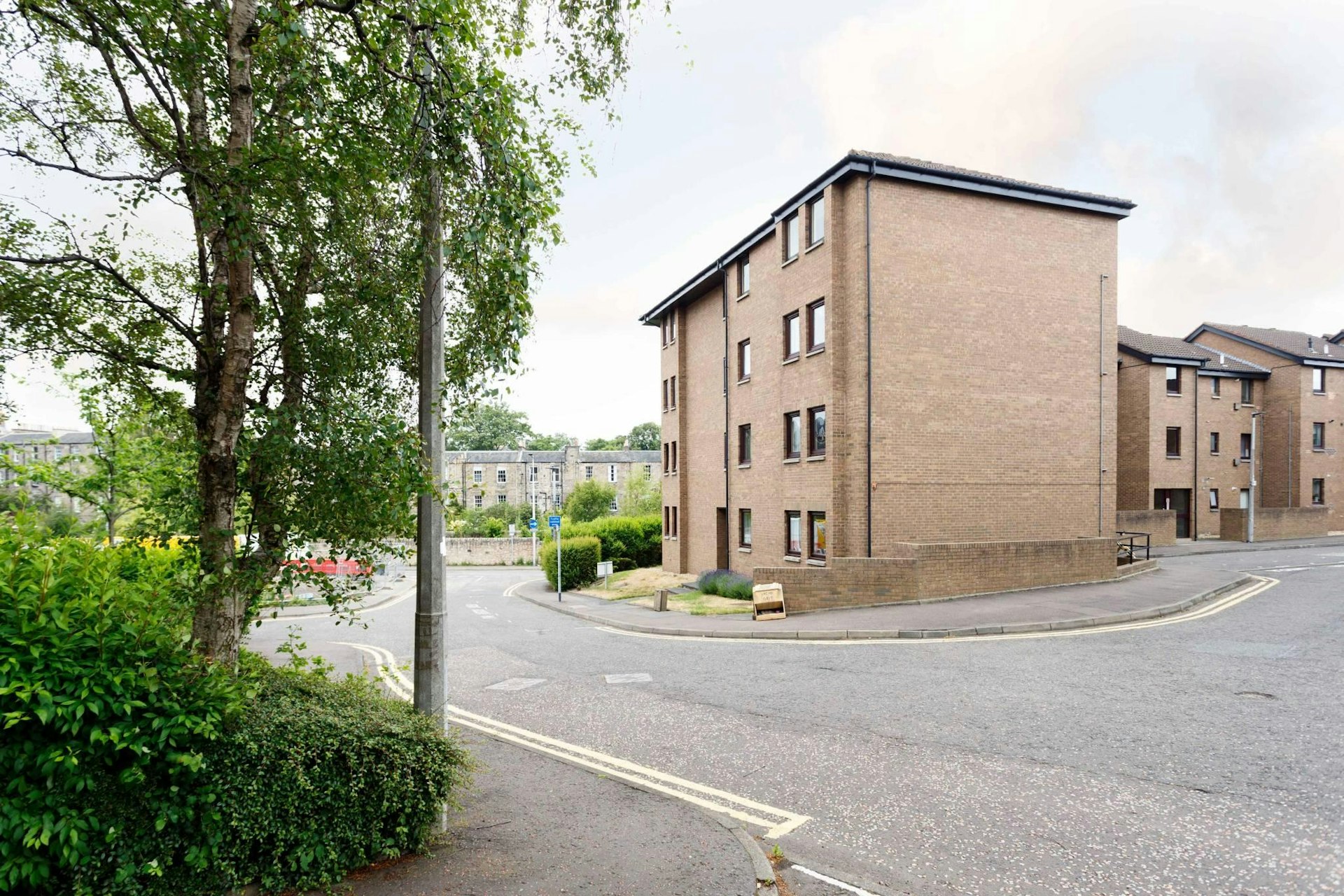 1/11 Boat Green, Canonmills, Edinburgh, EH3 5LL McEwan Fraser Legal