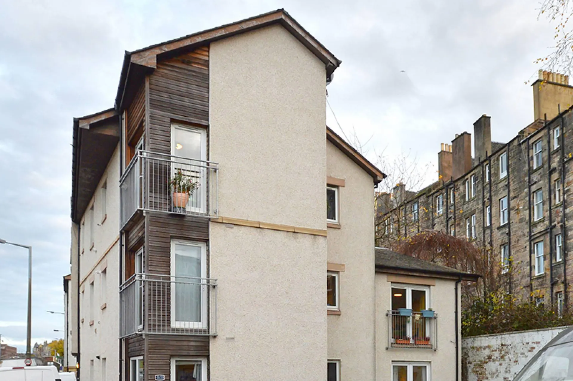 8/2 Royal Park Place, Meadowbank, Edinburgh,… McEwan Fraser Legal