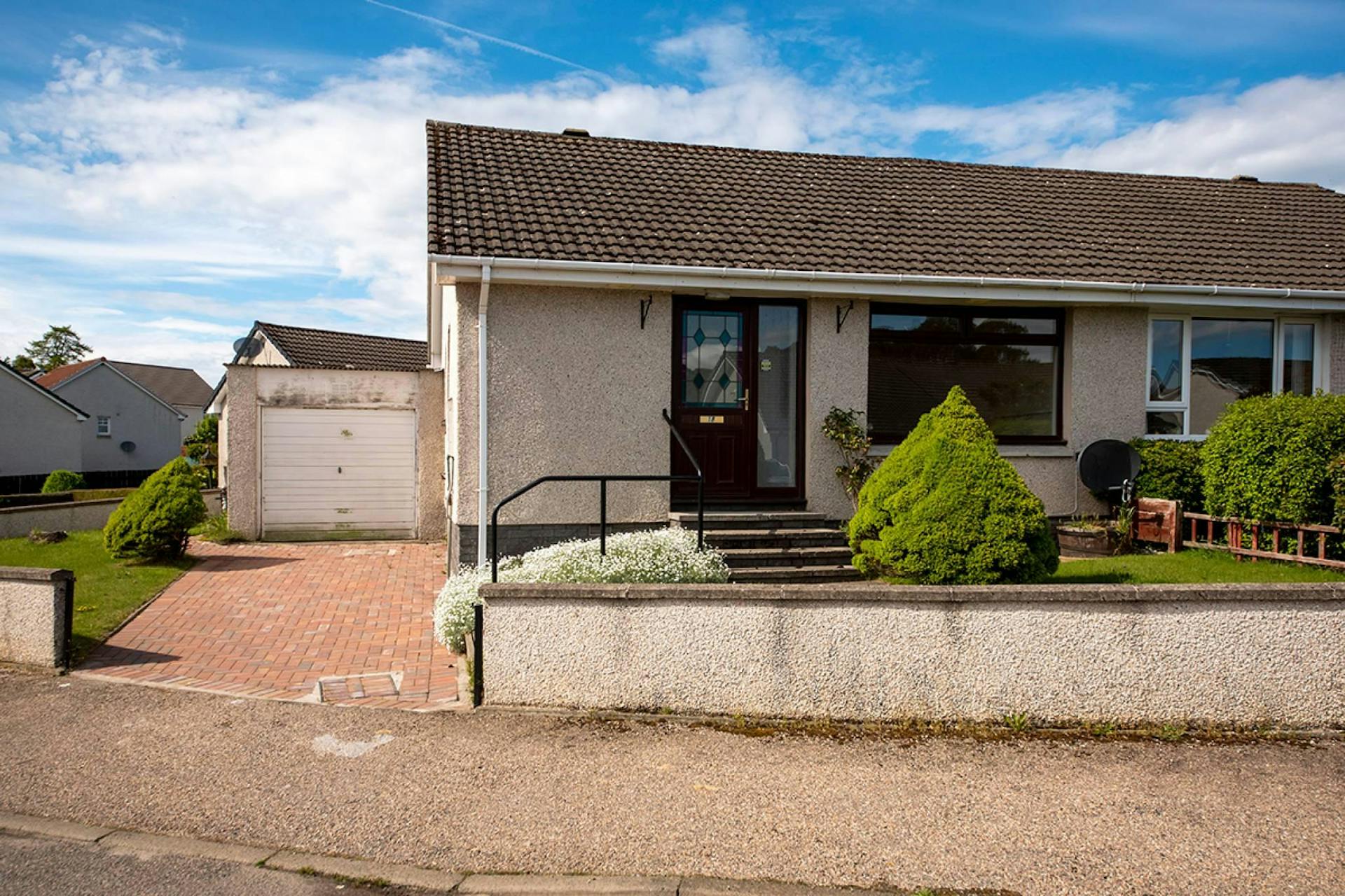 18 Drumbeg Crescent, Lhanbryde, Elgin, IV30 8JS McEwan Fraser Legal