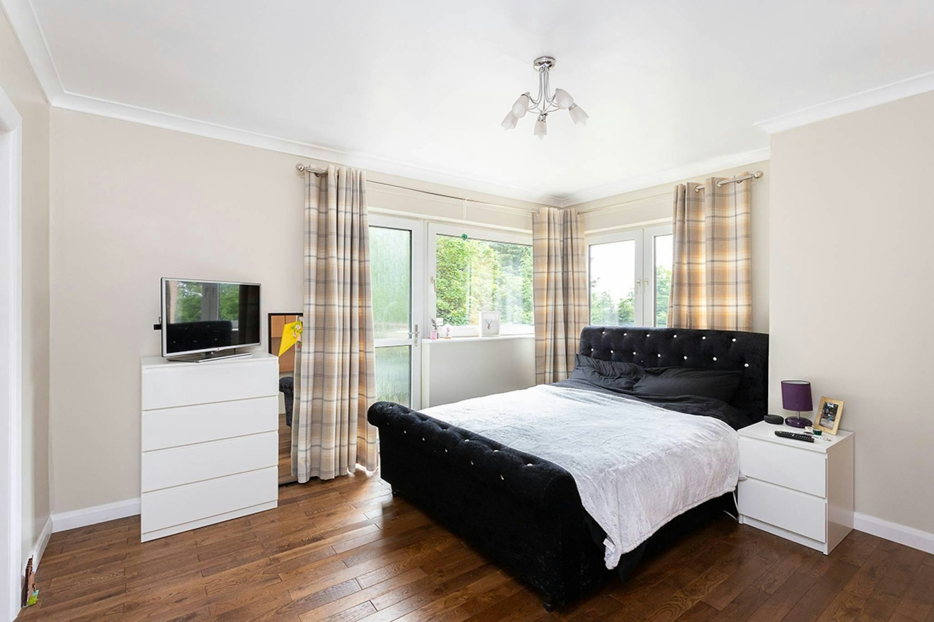 De Heuvel Kirkbank Road, Burntisland, KY3 9JA McEwan Fraser Legal