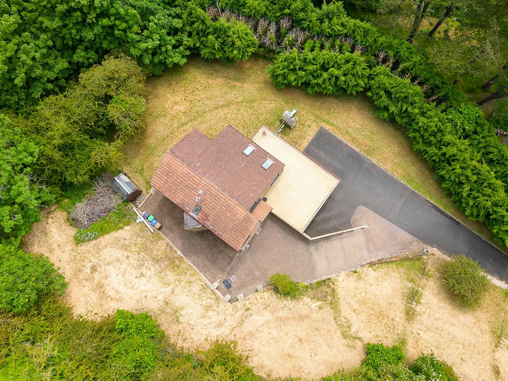 De Heuvel Kirkbank Road, Burntisland, KY3 9JA McEwan Fraser Legal