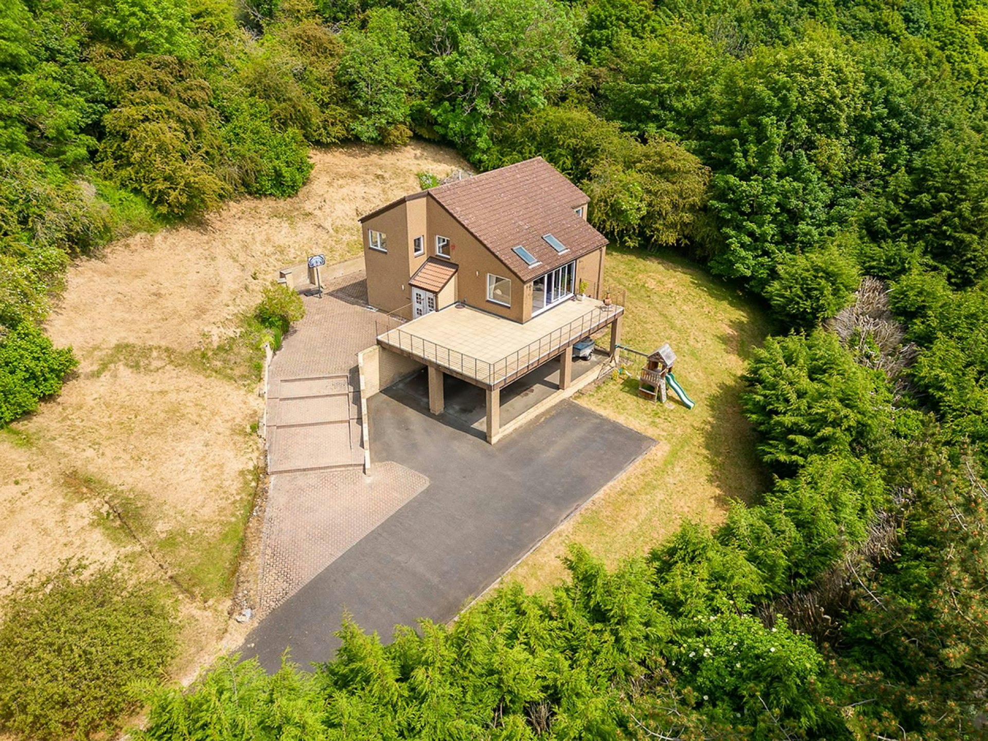 De Heuvel Kirkbank Road, Burntisland, KY3 9JA McEwan Fraser Legal