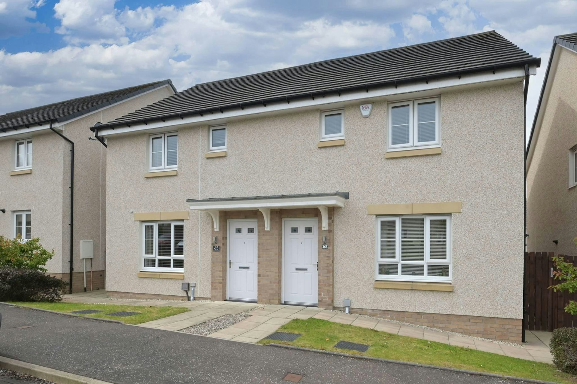 65 South Larch Road, Duloch, Dunfermline, KY11 4NZ