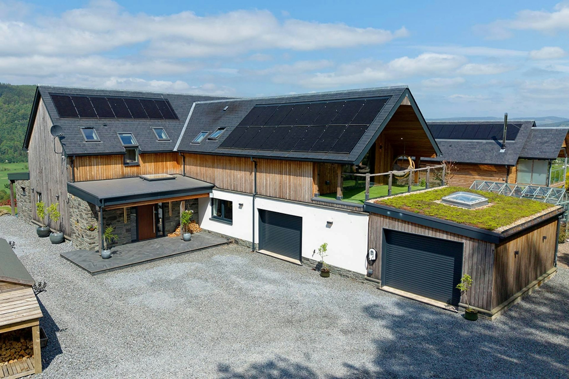 Dunrosgeal, Aberfeldy, PH15 2EX