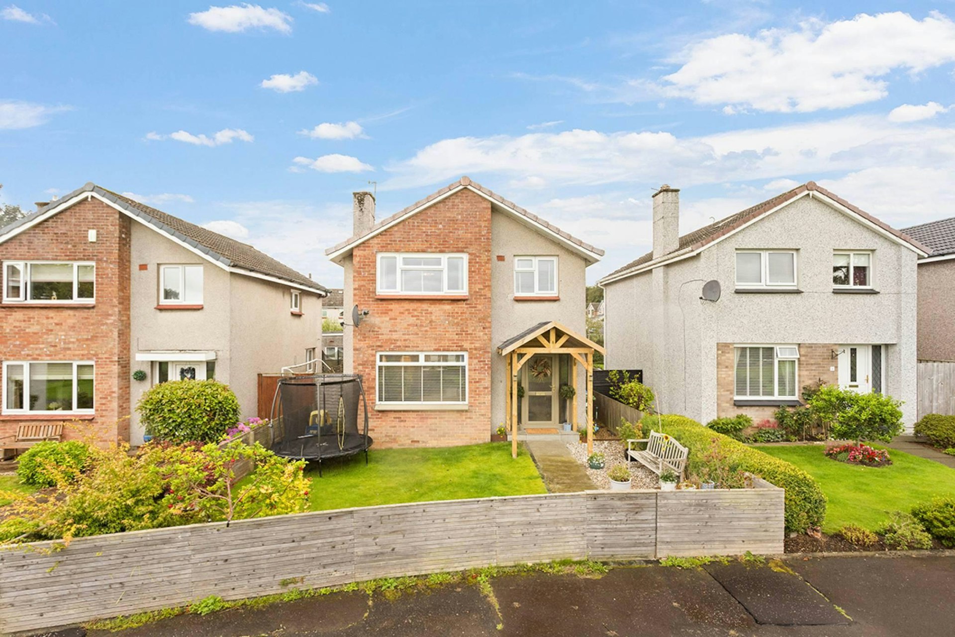 3 Gardener's Walk, Penicuik, EH26 9JW