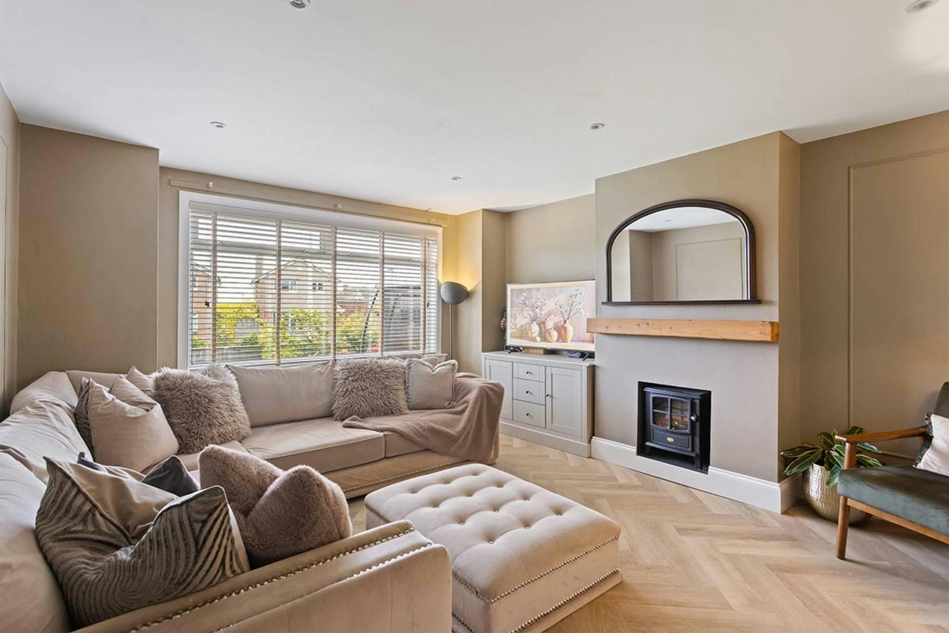 3 Gardener's Walk, Penicuik, EH26 9JW