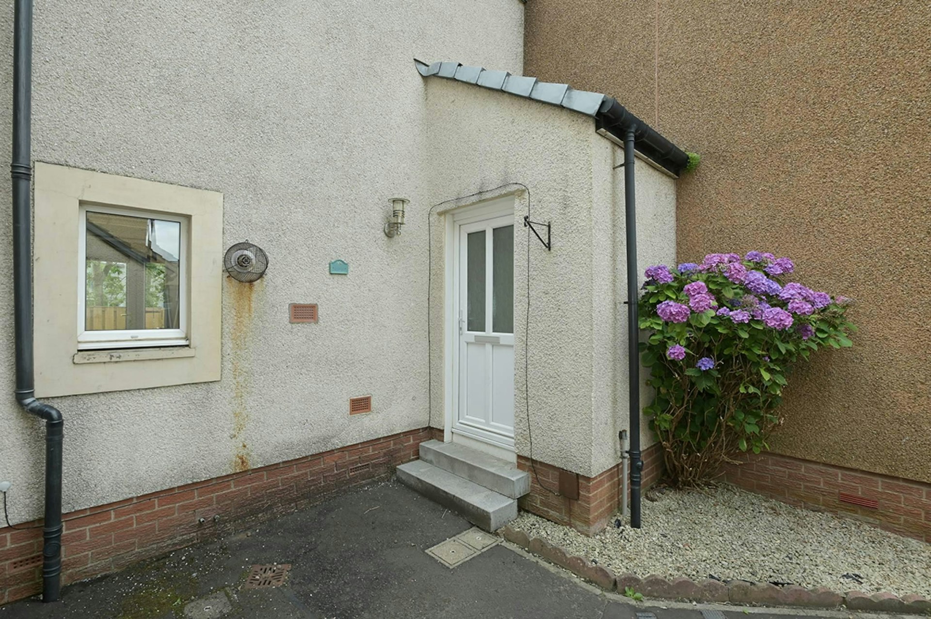 121 South Gyle Mains, Edinburgh, EH12 9HU