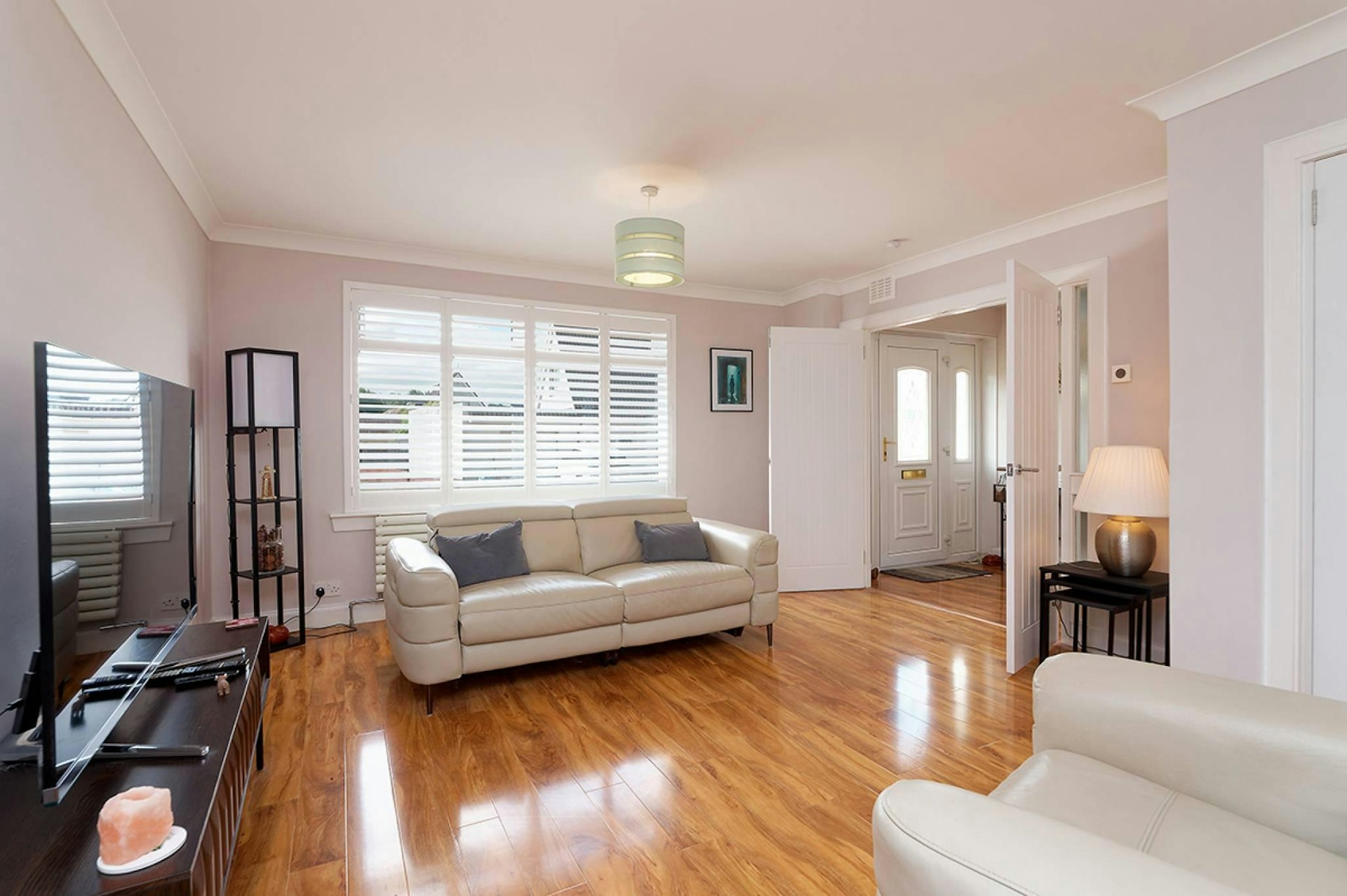 9 Kirktoun Gardens, Tillicoultry, FK13 6PG