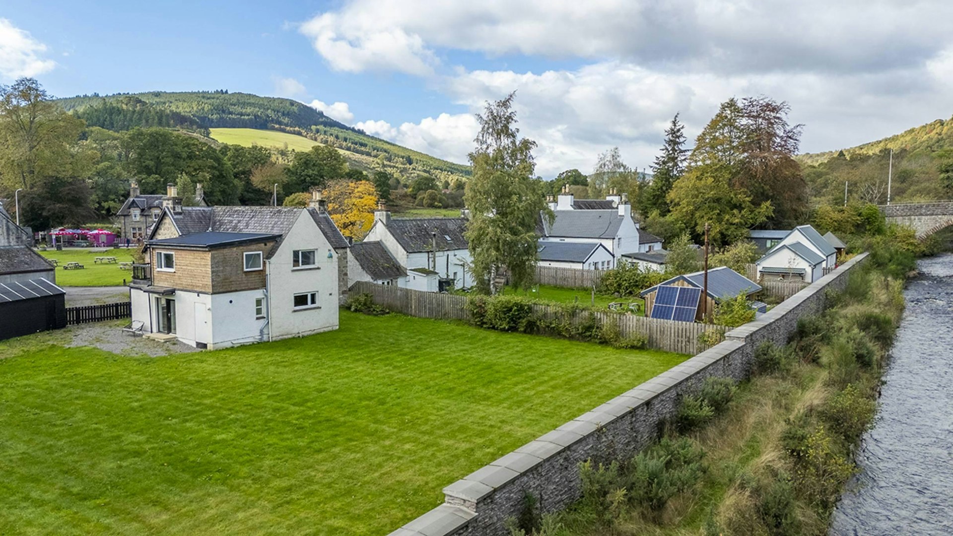 Eastlea, Drumnadrochit, Inverness, IV63 6TX