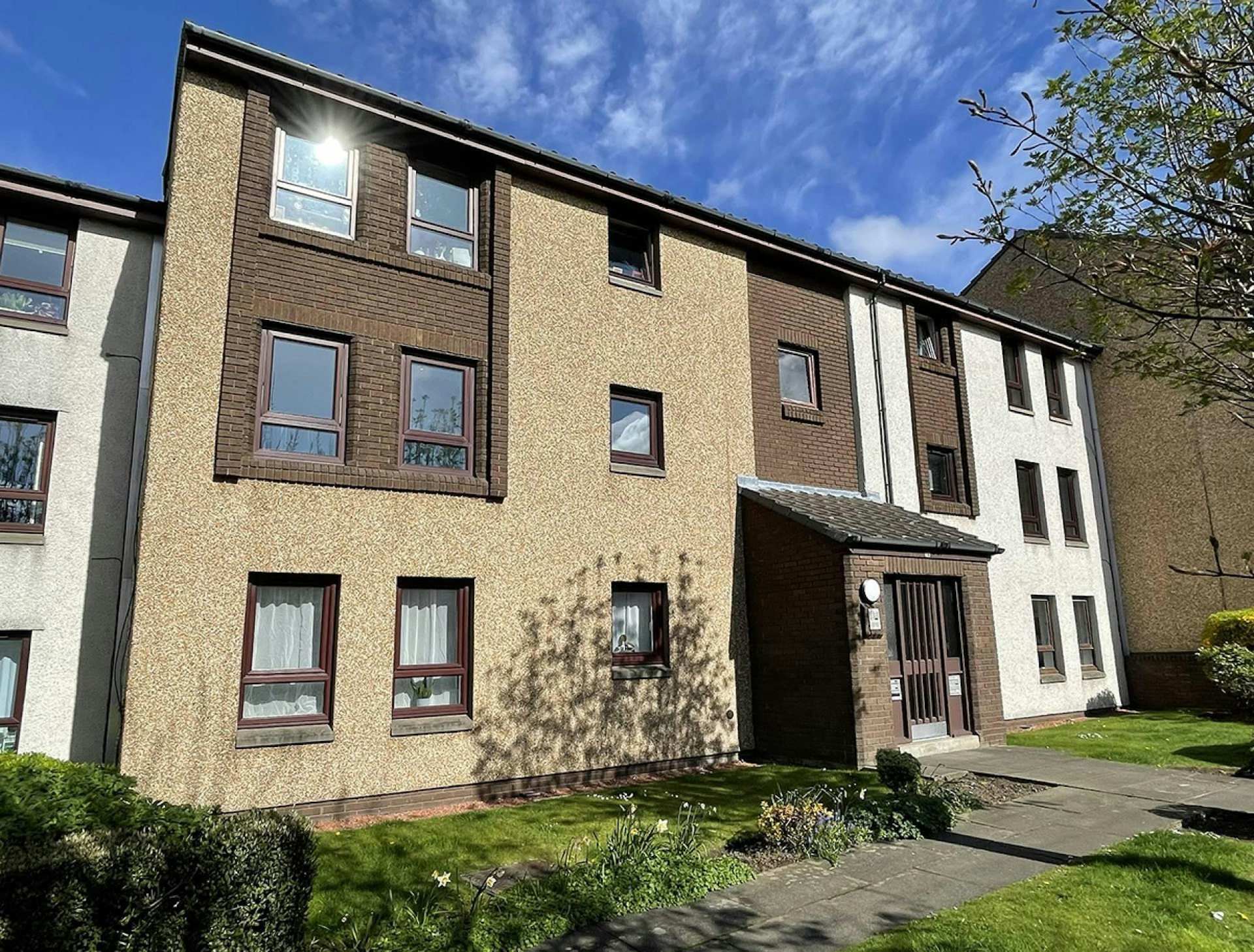 55/3 Orchard Brae Gardens, Edinburgh, EH4 2UQ