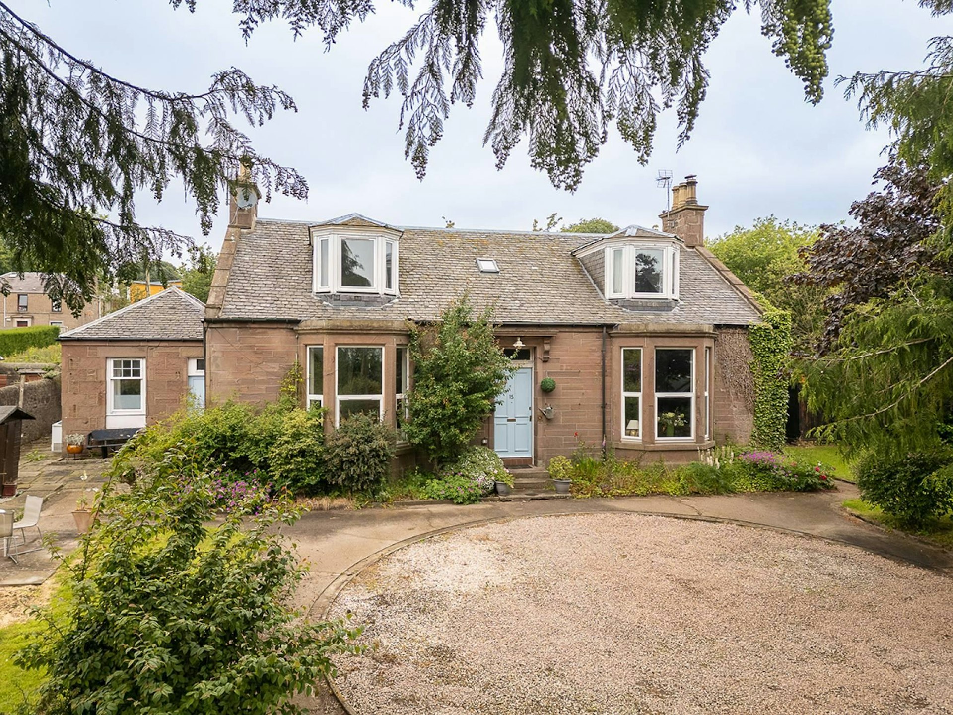 Heath Cottage, Bright Street, Lochee, Dundee, DD2 3DE