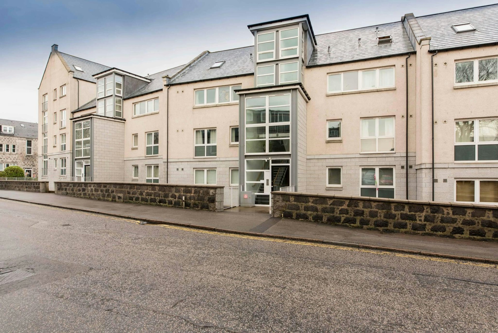 65 Dee Village, Millburn Street, Aberdeen, AB11… McEwan Fraser Legal