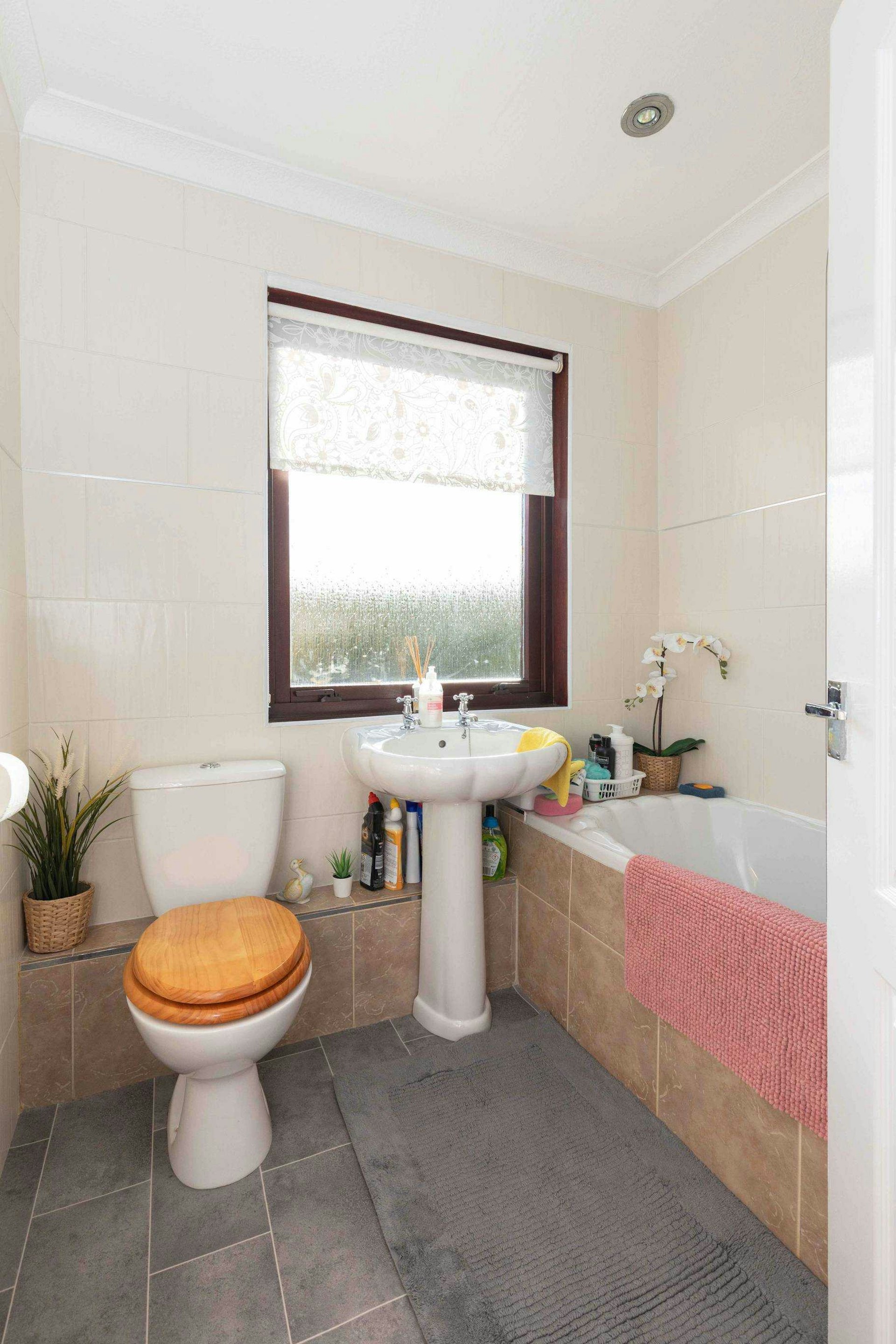 8 Pentland View, Woodburn, Dalkeith, EH22 2JN McEwan Fraser Legal