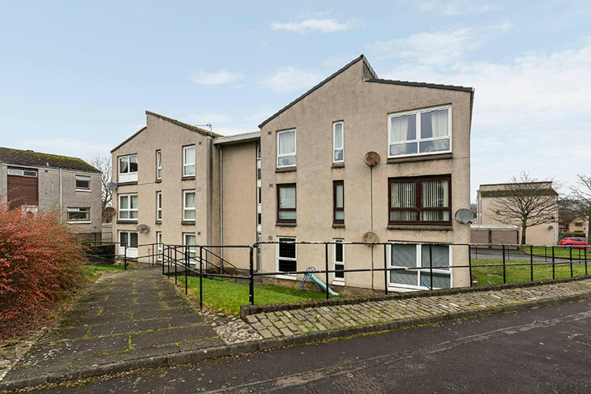 17 Ramsey Place, , Rosyth, KY11 2YG McEwan Fraser Legal