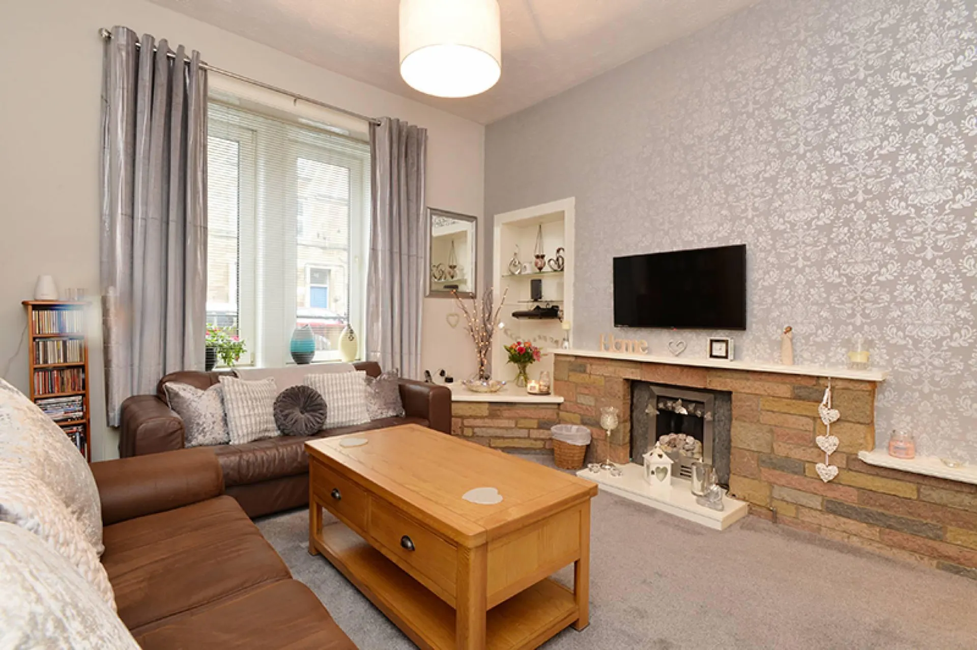 20/3 Caledonian Place, , Edinburgh, EH11 2AP McEwan Fraser Legal