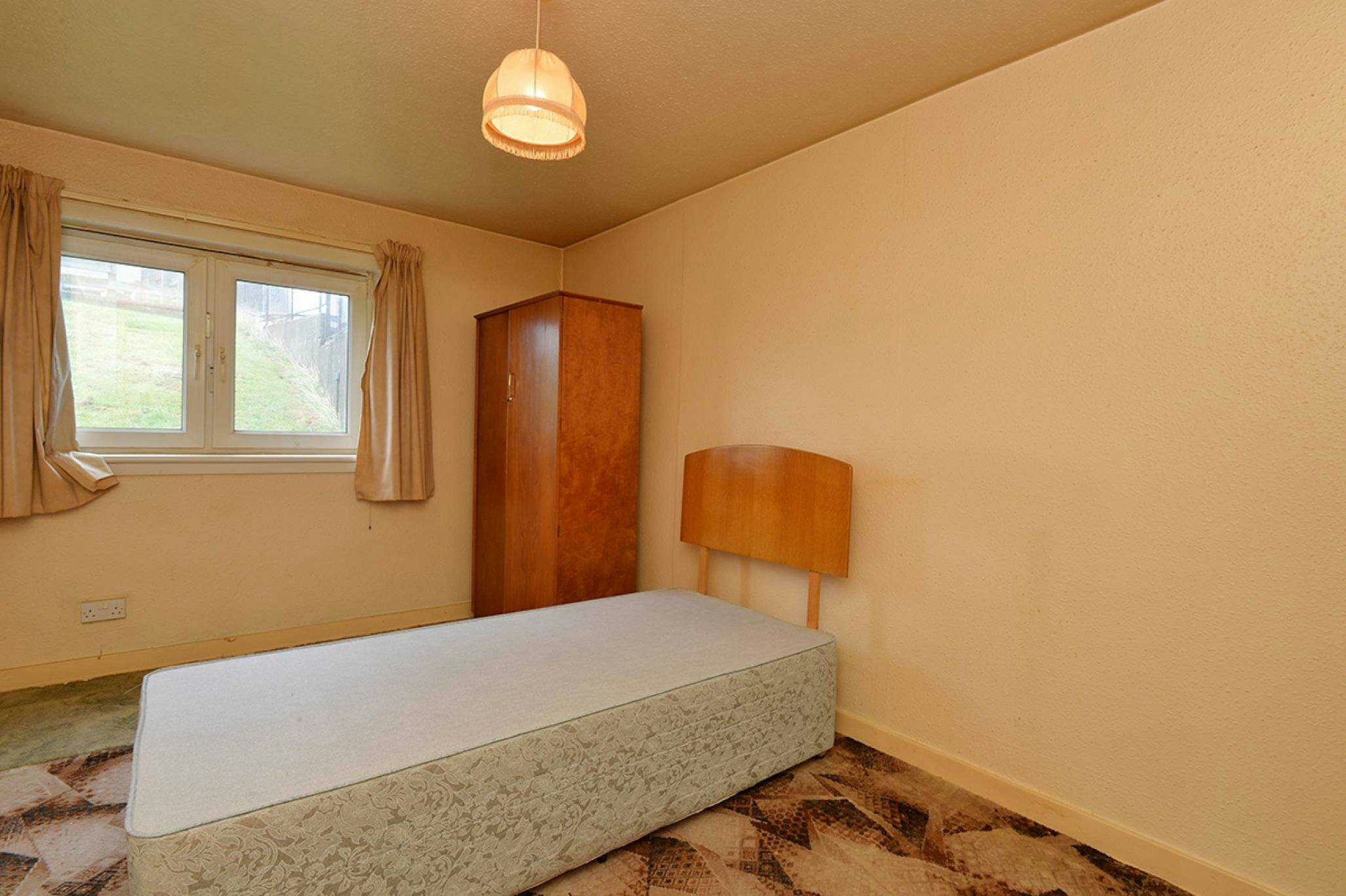 9/2 Calder Drive, Edinburgh, EH11 4LN McEwan Fraser Legal