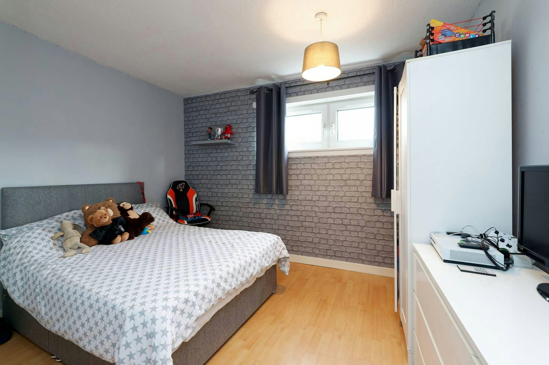 100 Mains Hill, Erskine, PA8 7JE McEwan Fraser Legal