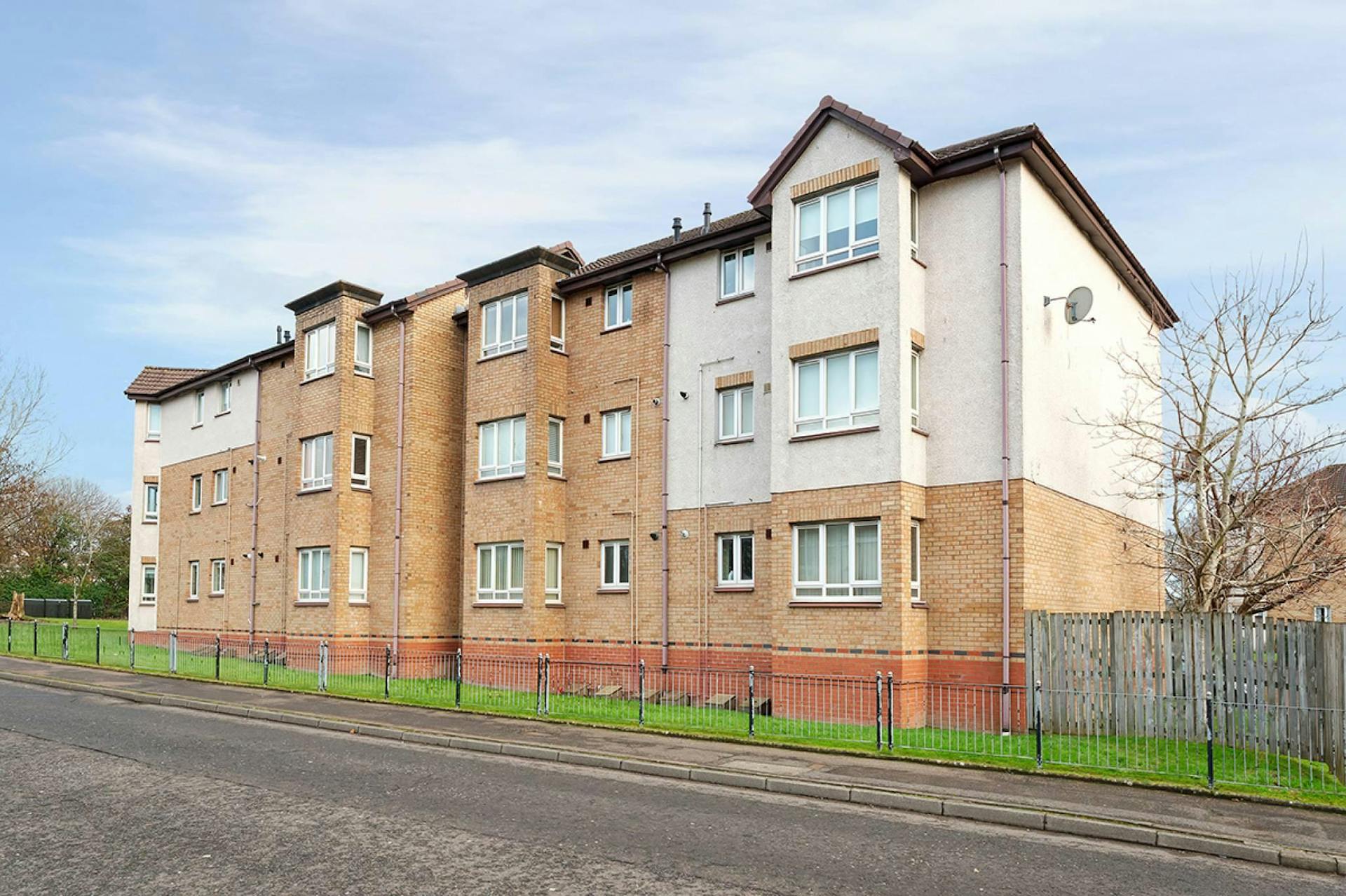 16 Lee s Court, Coatbridge, ML5 4NT McEwan Fraser Legal