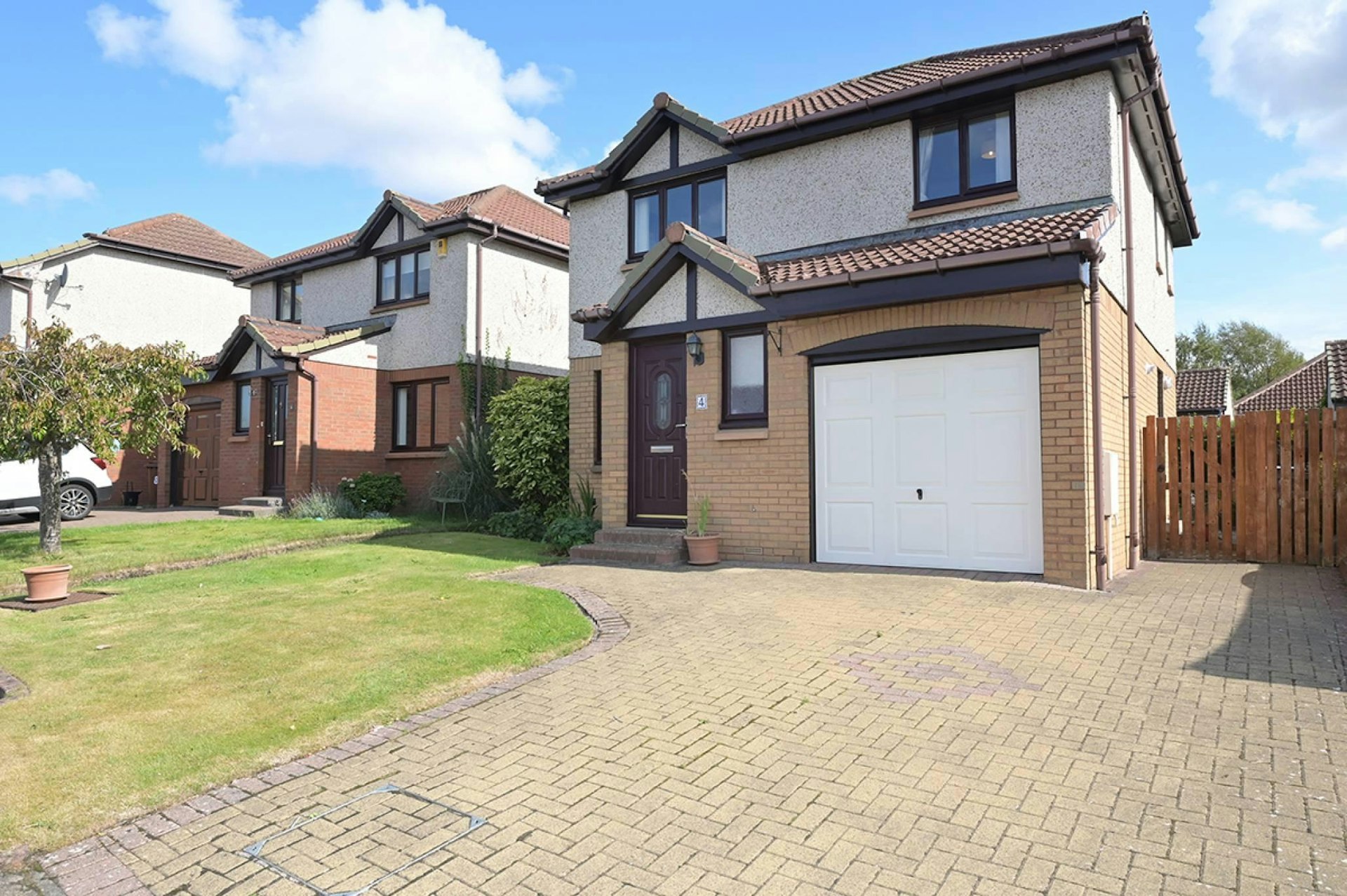 4 Redwood Walk, Newtongrange, Dalkeith, EH22 4NS