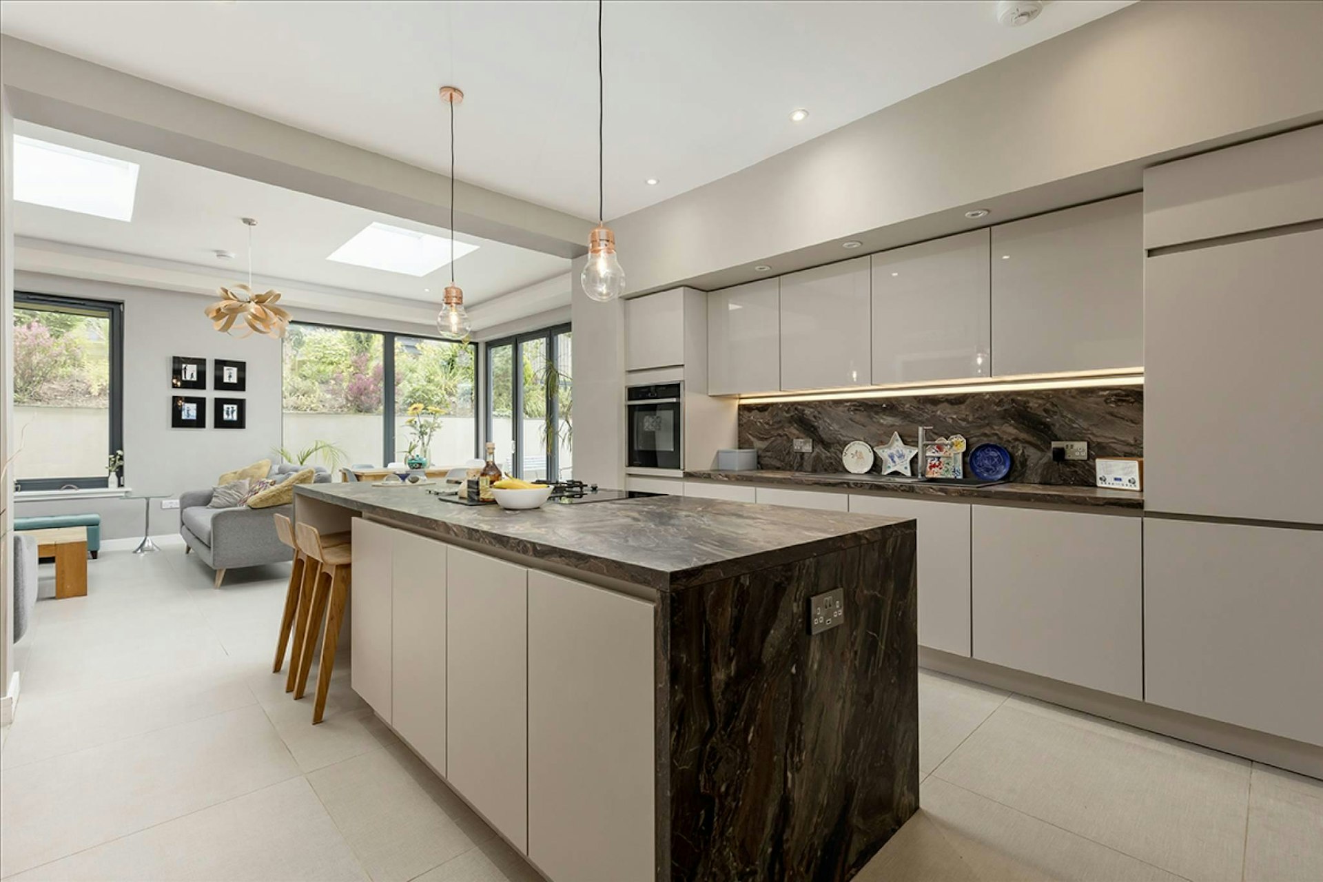 42 Greenbank Drive, Greenbank, Edinburgh, EH10 5RF