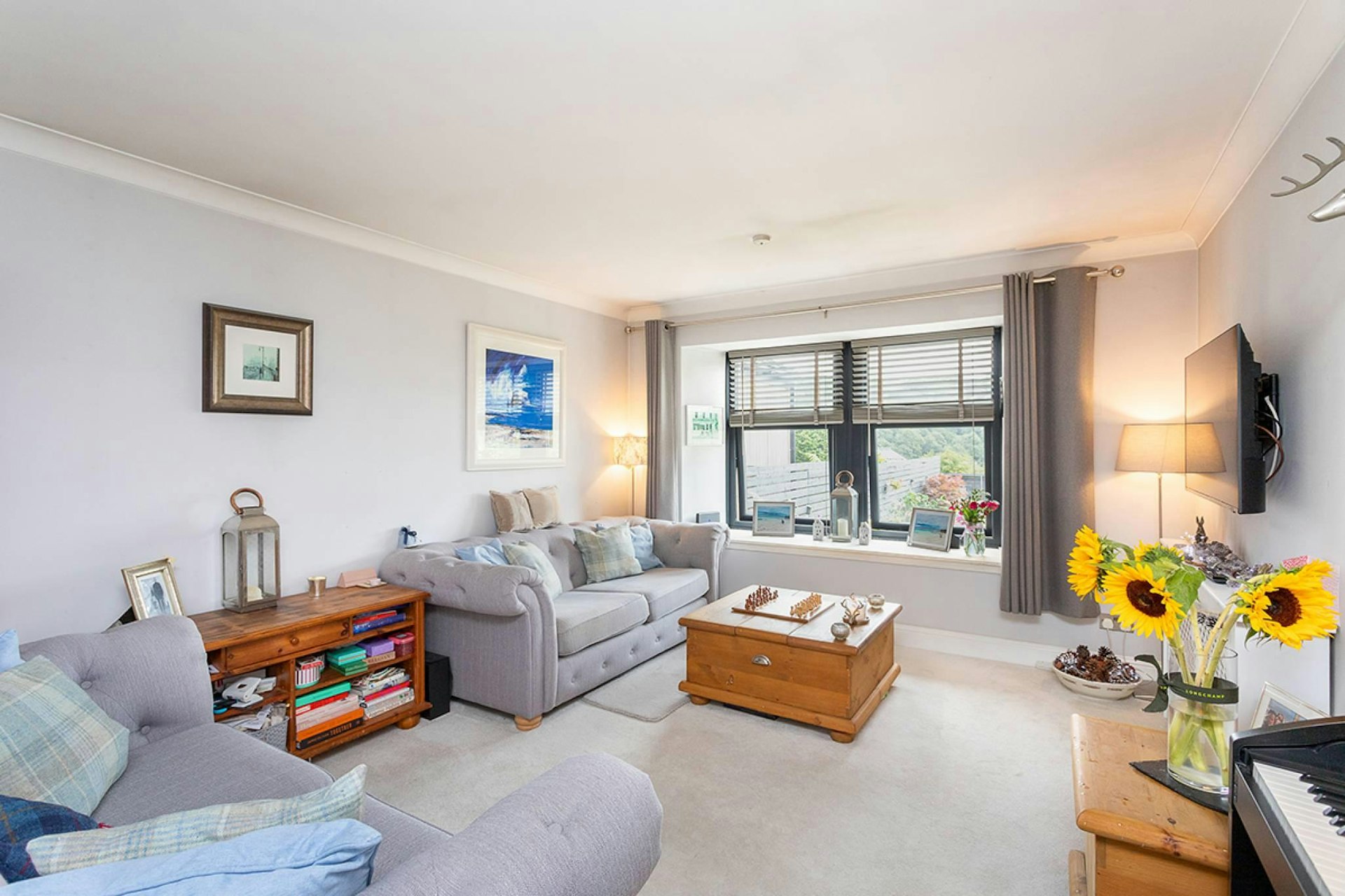 8 Spencerfield Steadings, Hillend, Inverkeithing, KY11 9LA