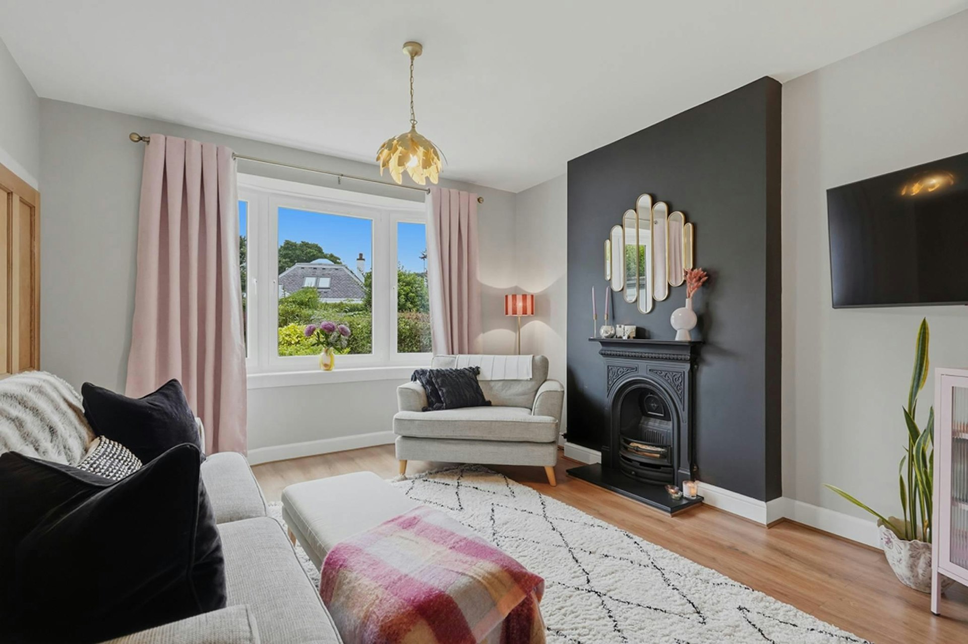 37 Priestfield Crescent, Edinburgh, EH16 5JH