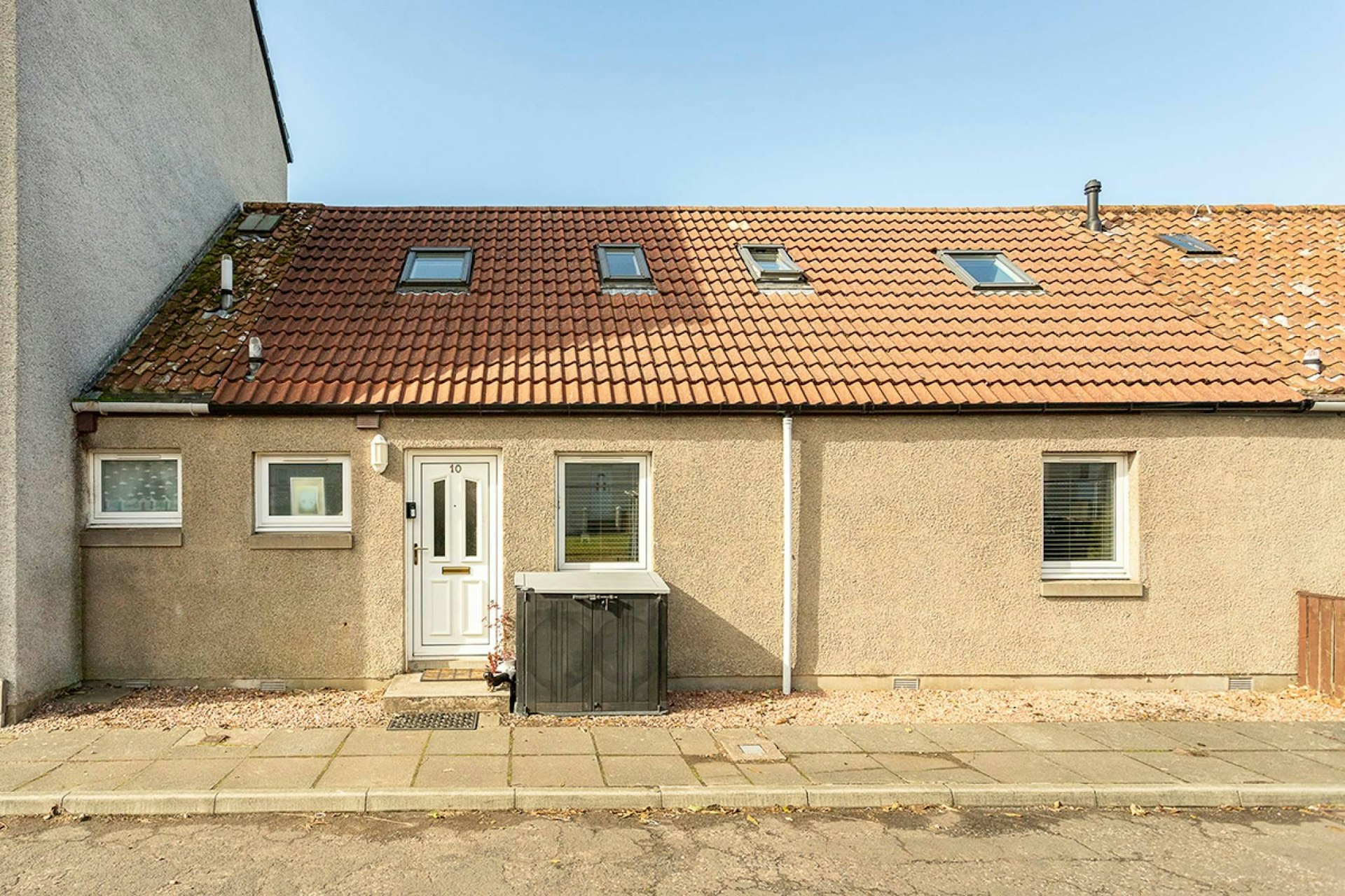 10 Roselea Gardens, Ladybank, Cupar, KY15 7NW