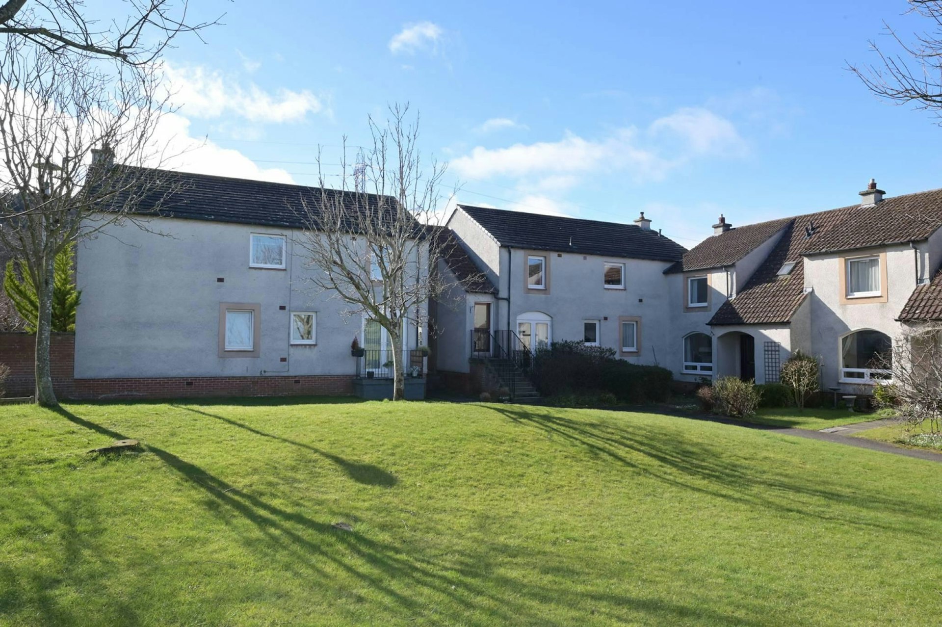 76/2 Bonaly Rise, Colinton, Edinburgh, EH13 0QX