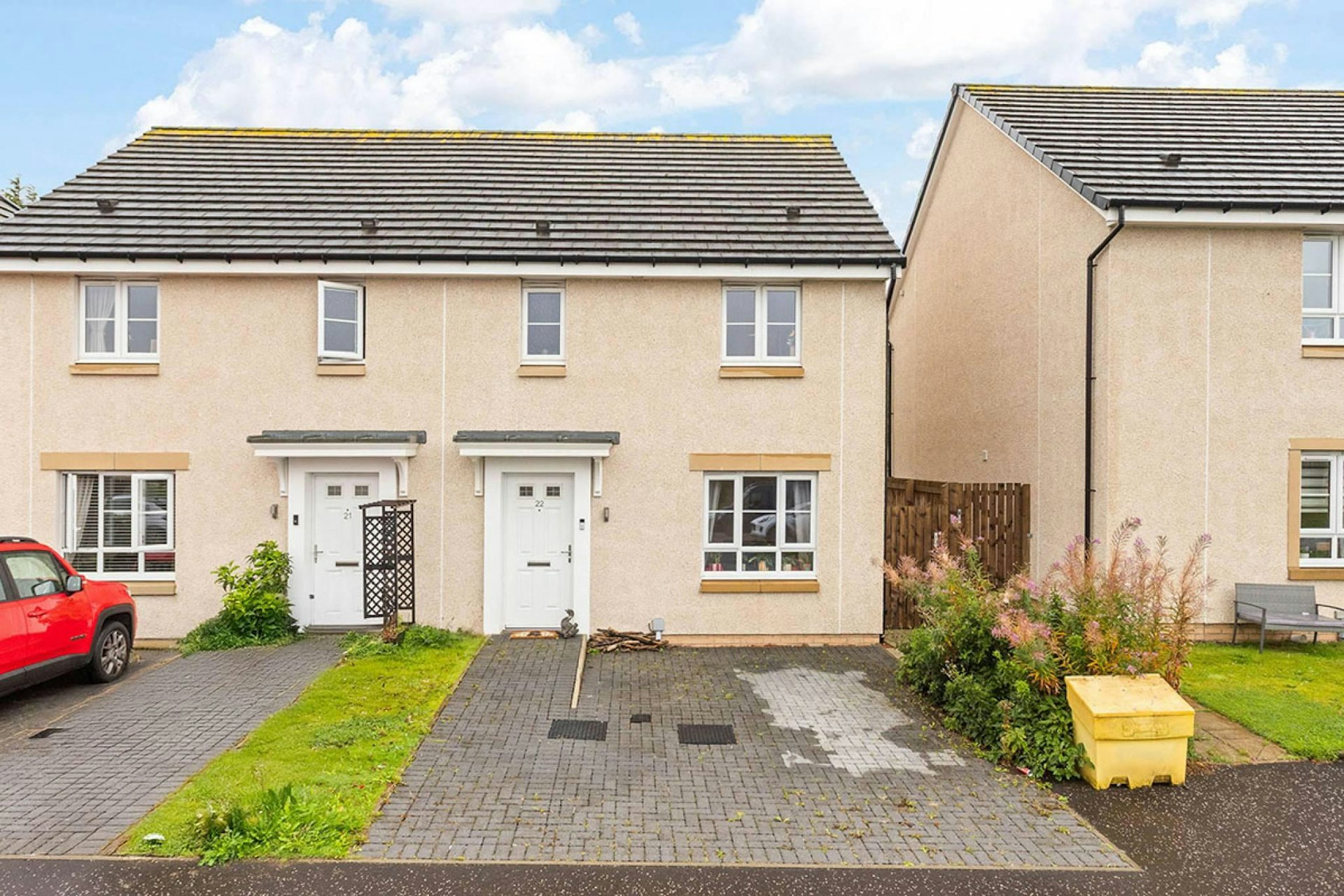 22 Charpentier Avenue, Loanhead, EH20 9FP