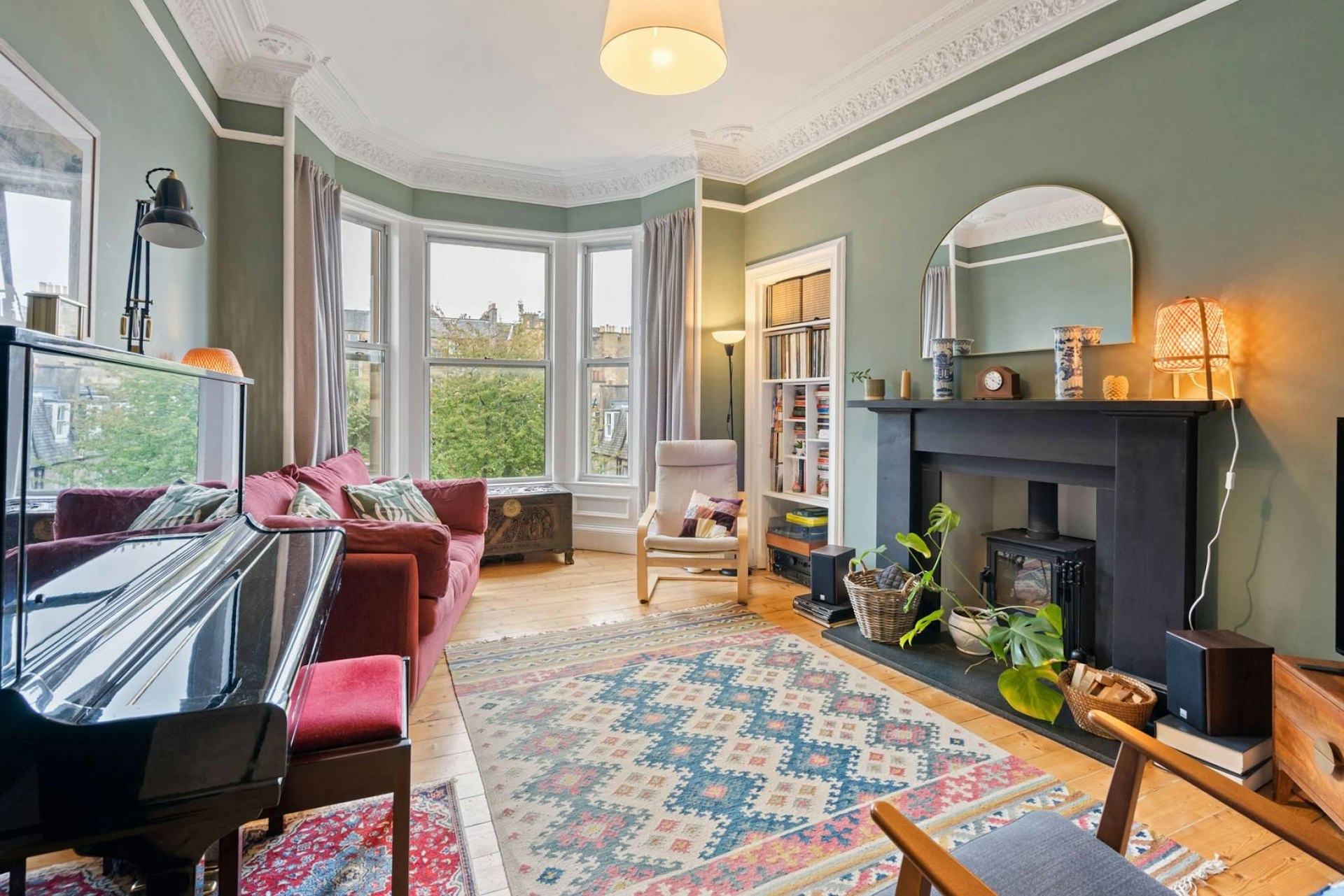 2f1 14 Viewforth Gardens, Bruntsfield, Edinburgh, EH10 4EU