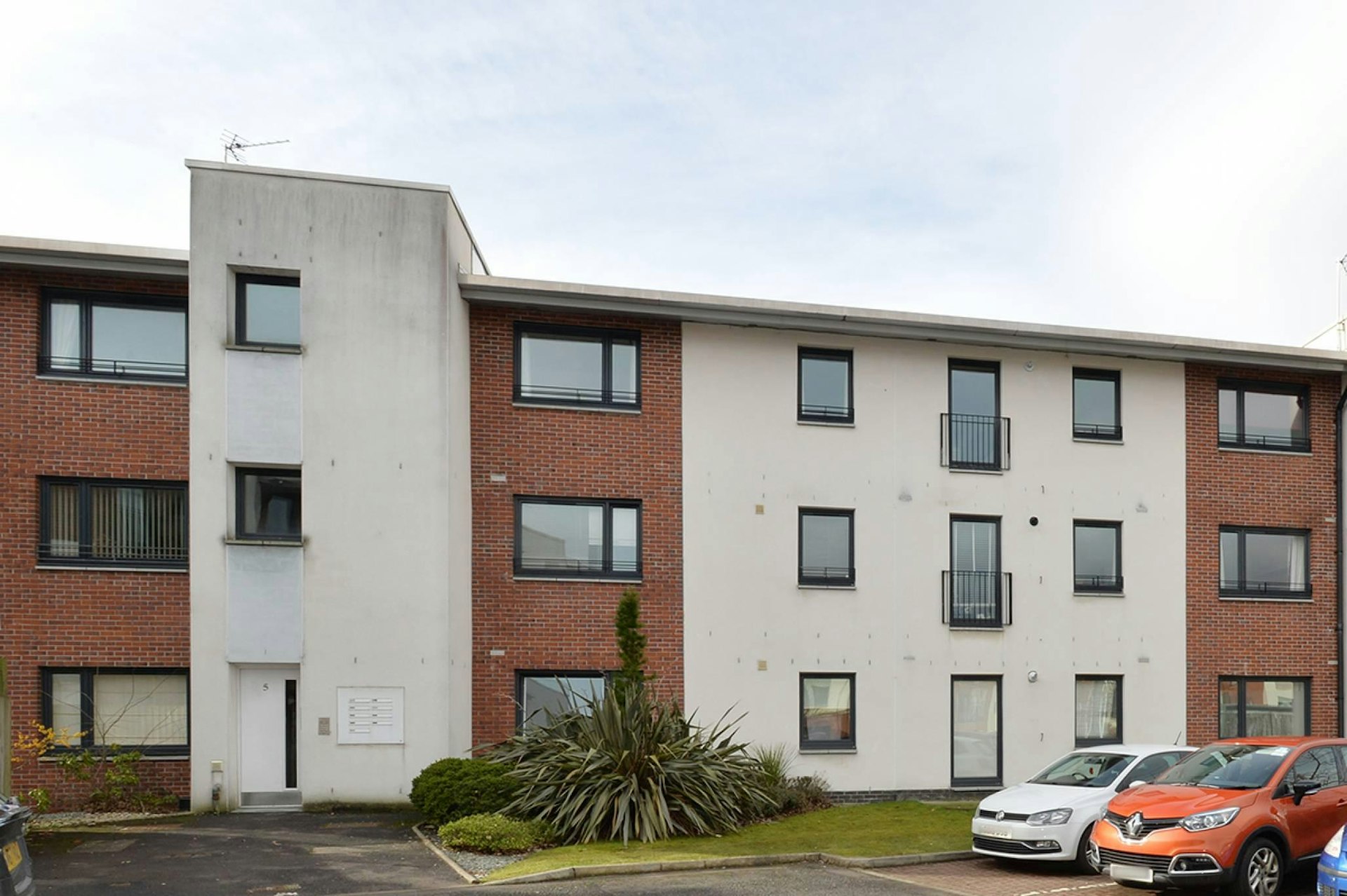 5/9 New Mart Gardens, Chesser, Edinburgh, EH14… McEwan Fraser Legal