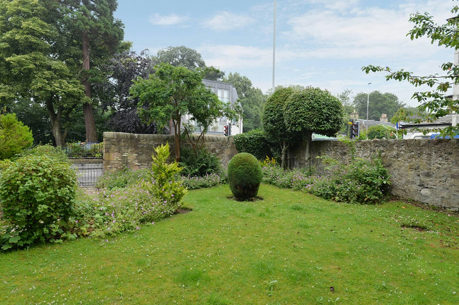 530/5 Lanark Road, Juniper Green, Edinburgh,… McEwan Fraser Legal