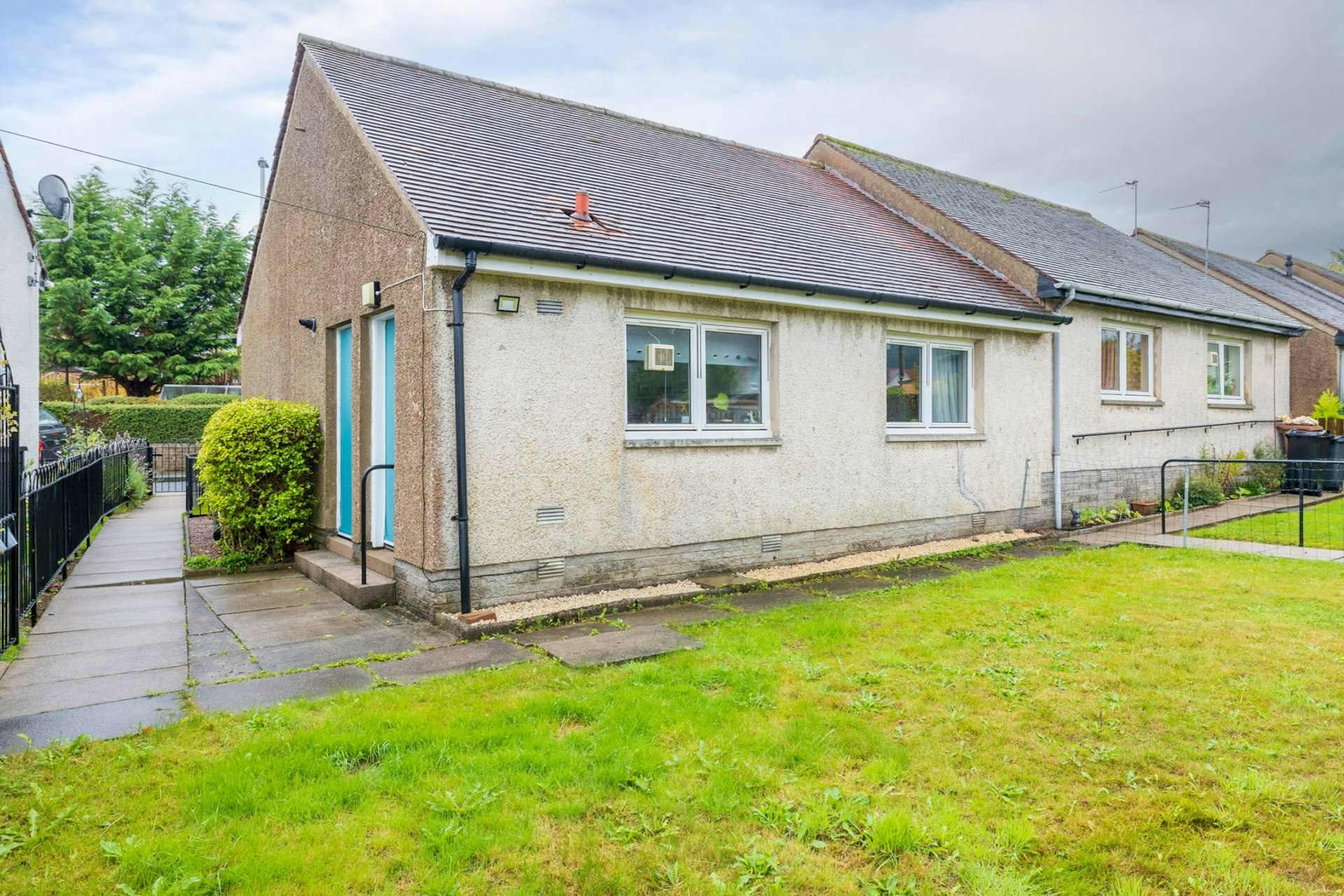 10 Garden Road, Cults, Aberdeen, AB15 9RE McEwan Fraser Legal