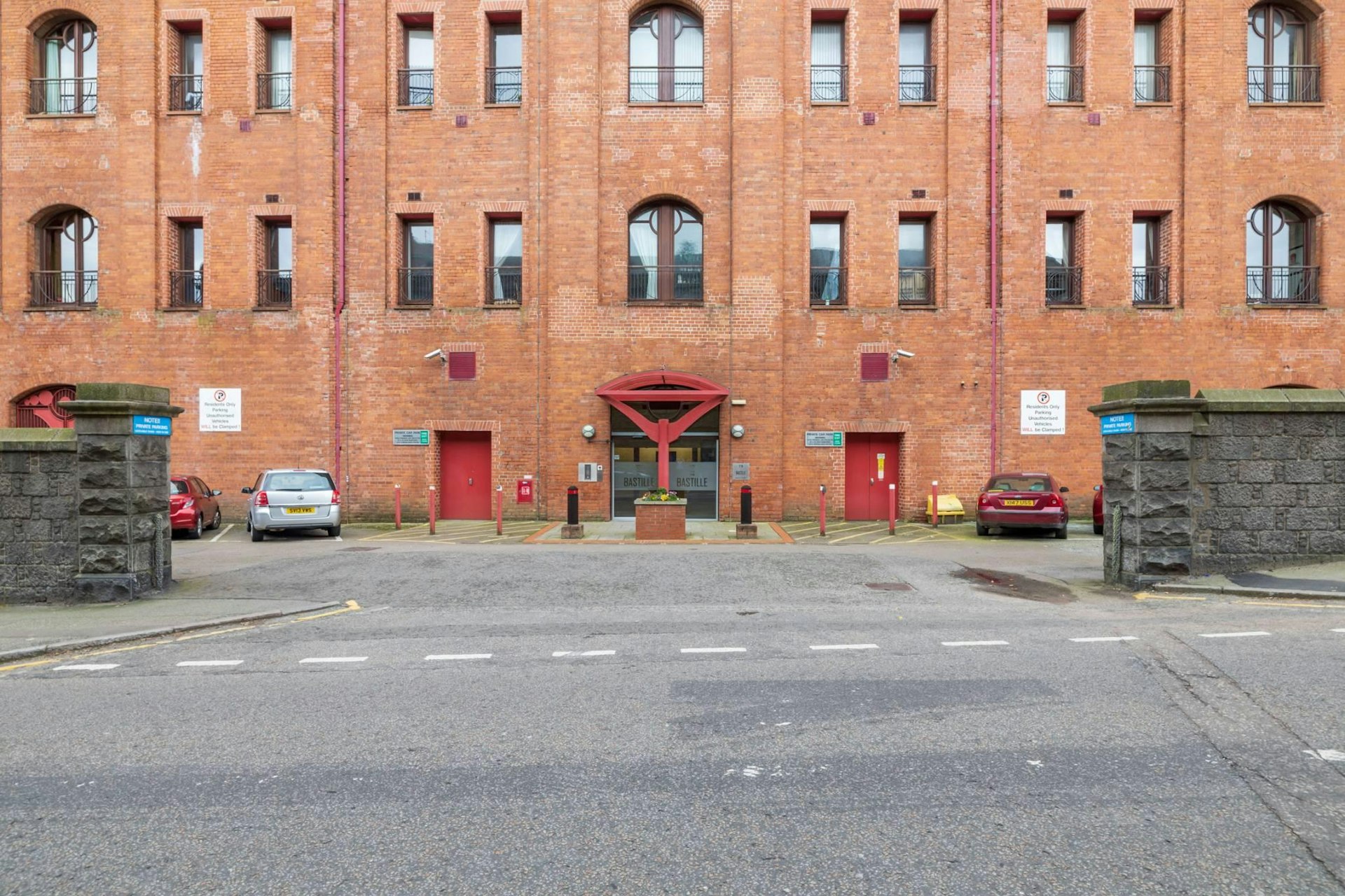 Flat 32 75 Maberly Street, Aberdeen, AB25 1NL McEwan Fraser Legal