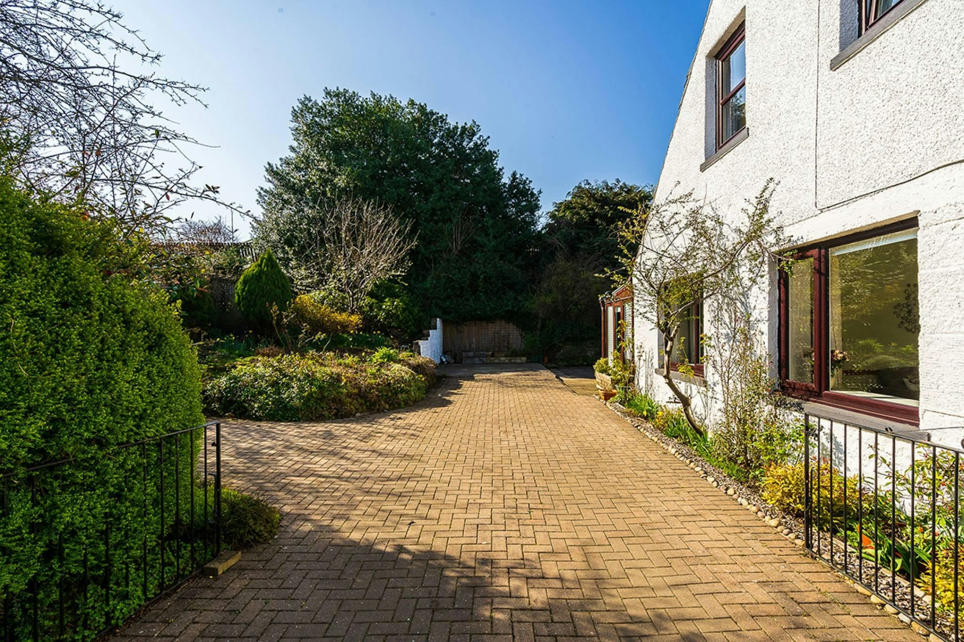 6 Harlaw Road, Balerno, Edinburgh, EH14 7BA McEwan Fraser Legal