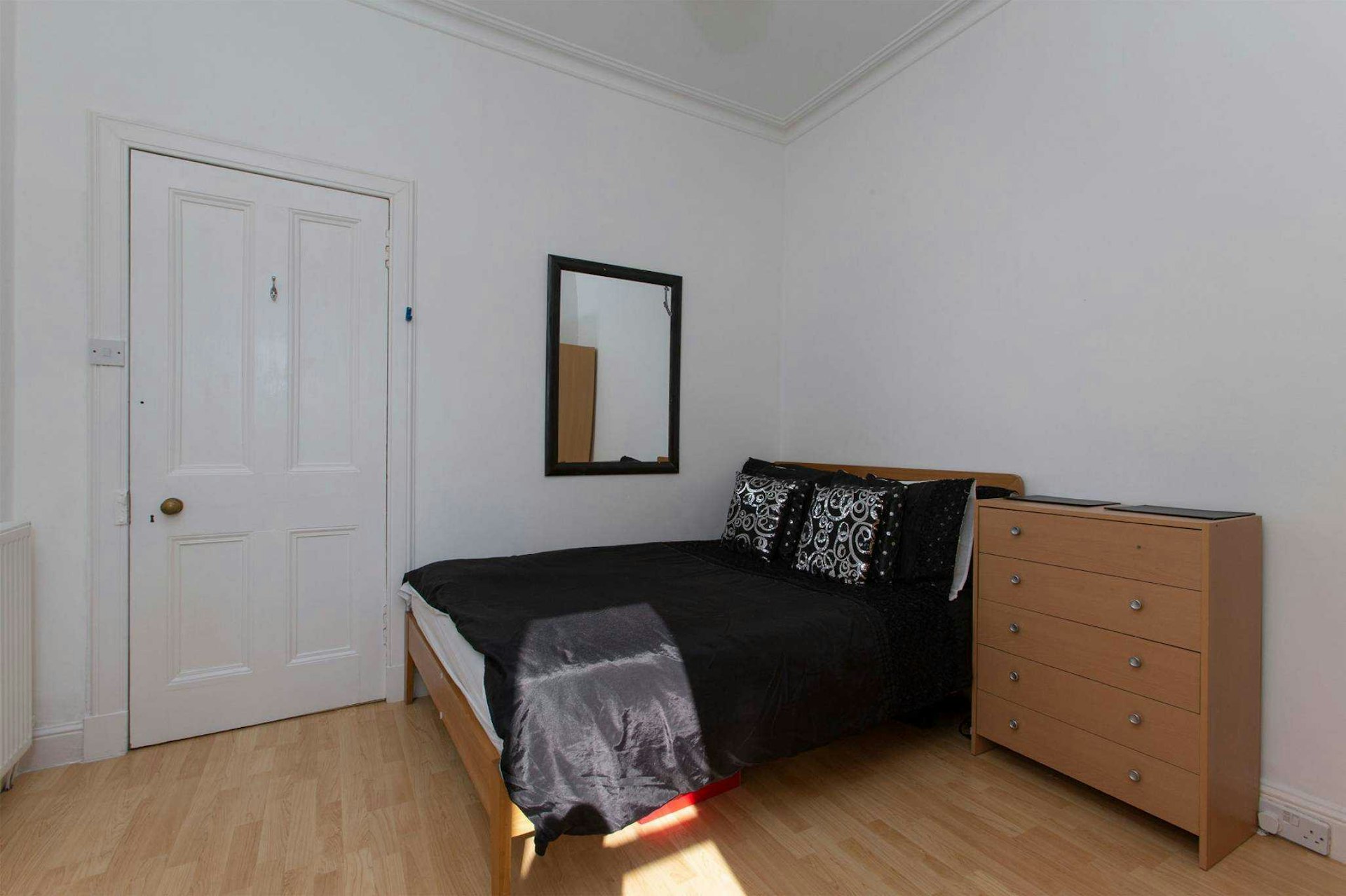 10 Dudley Avenue, Trinity, Edinburgh, EH6 4PN McEwan Fraser Legal