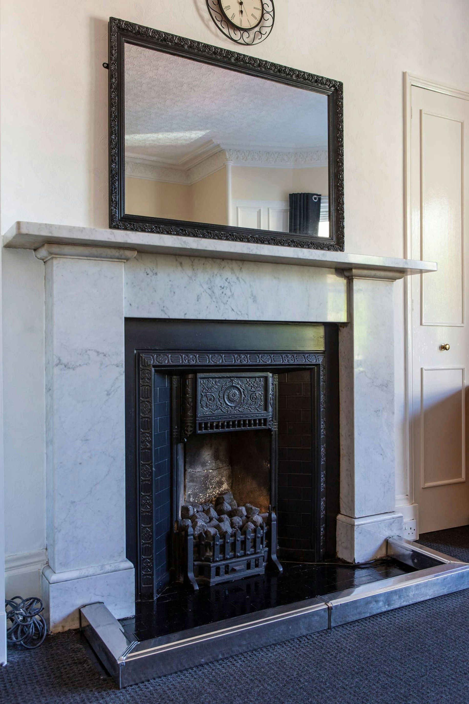 10 Dudley Avenue, Trinity, Edinburgh, EH6 4PN McEwan Fraser Legal