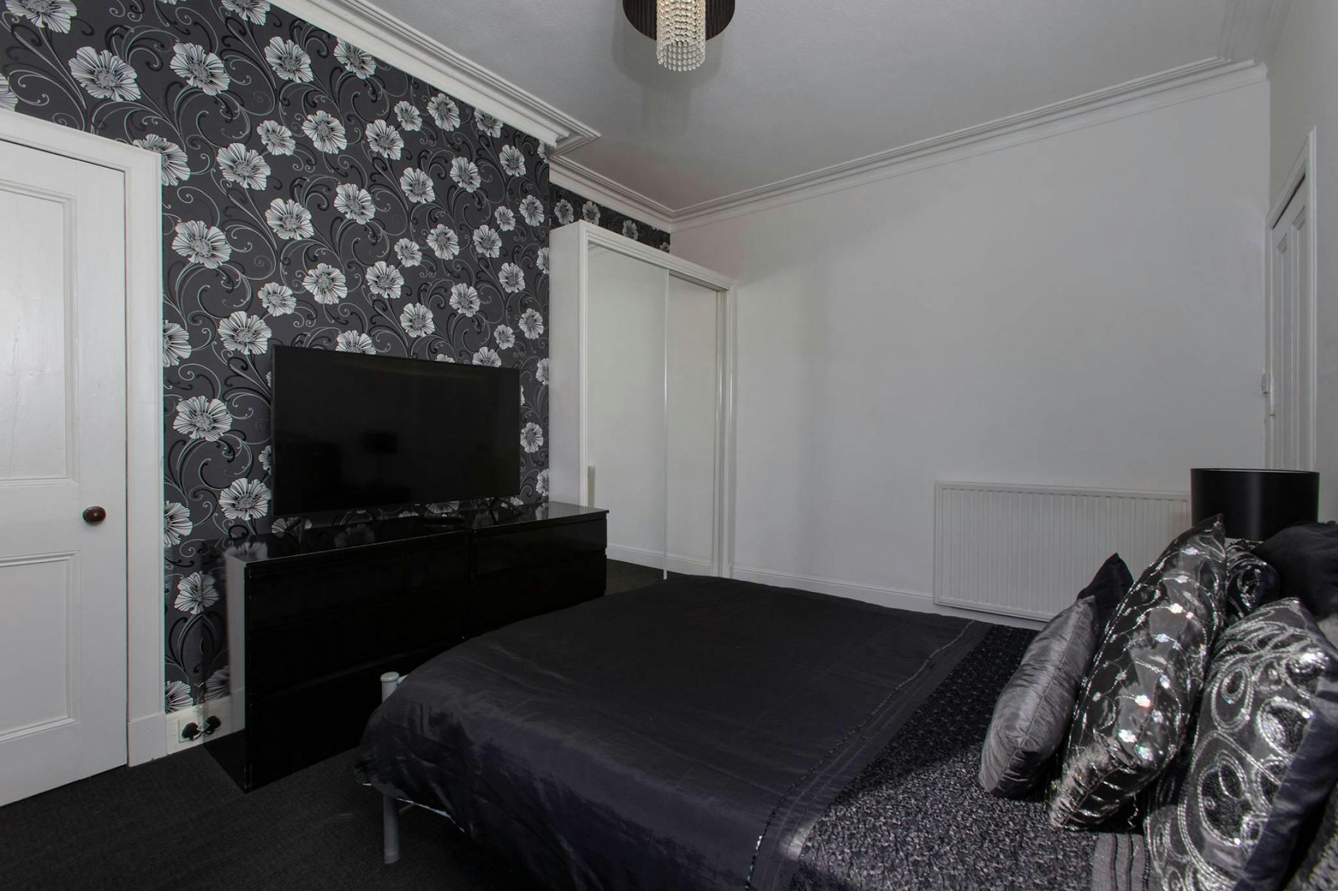 10 Dudley Avenue, Trinity, Edinburgh, EH6 4PN McEwan Fraser Legal