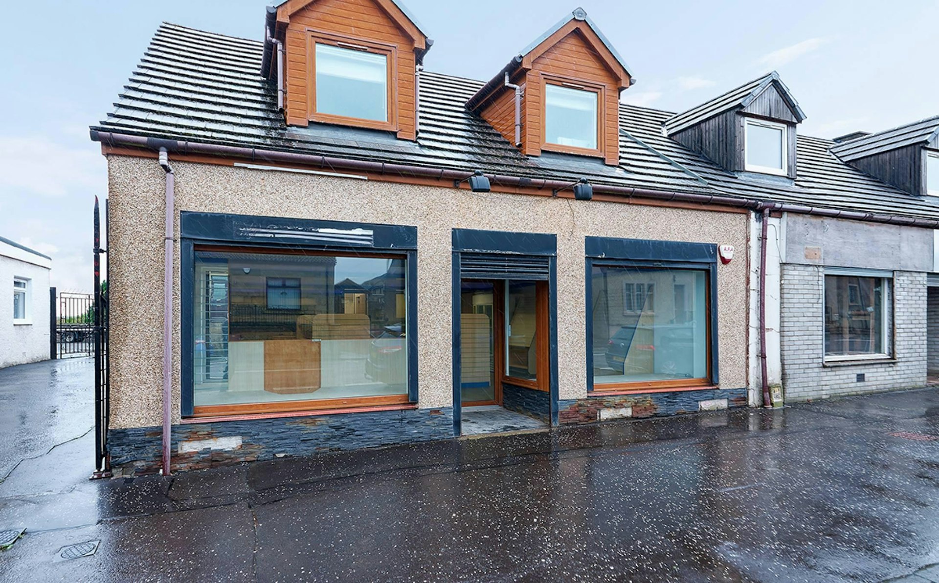 64 West Main Street, Harthill, ML7 5QD