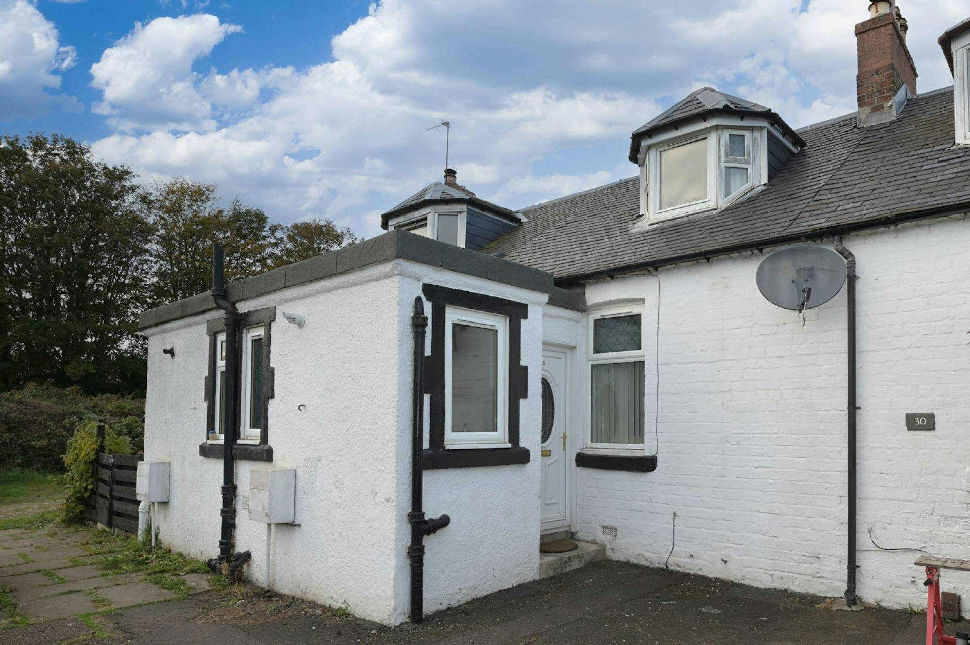 31 New Holygate, Broxburn, EH52 5RN
