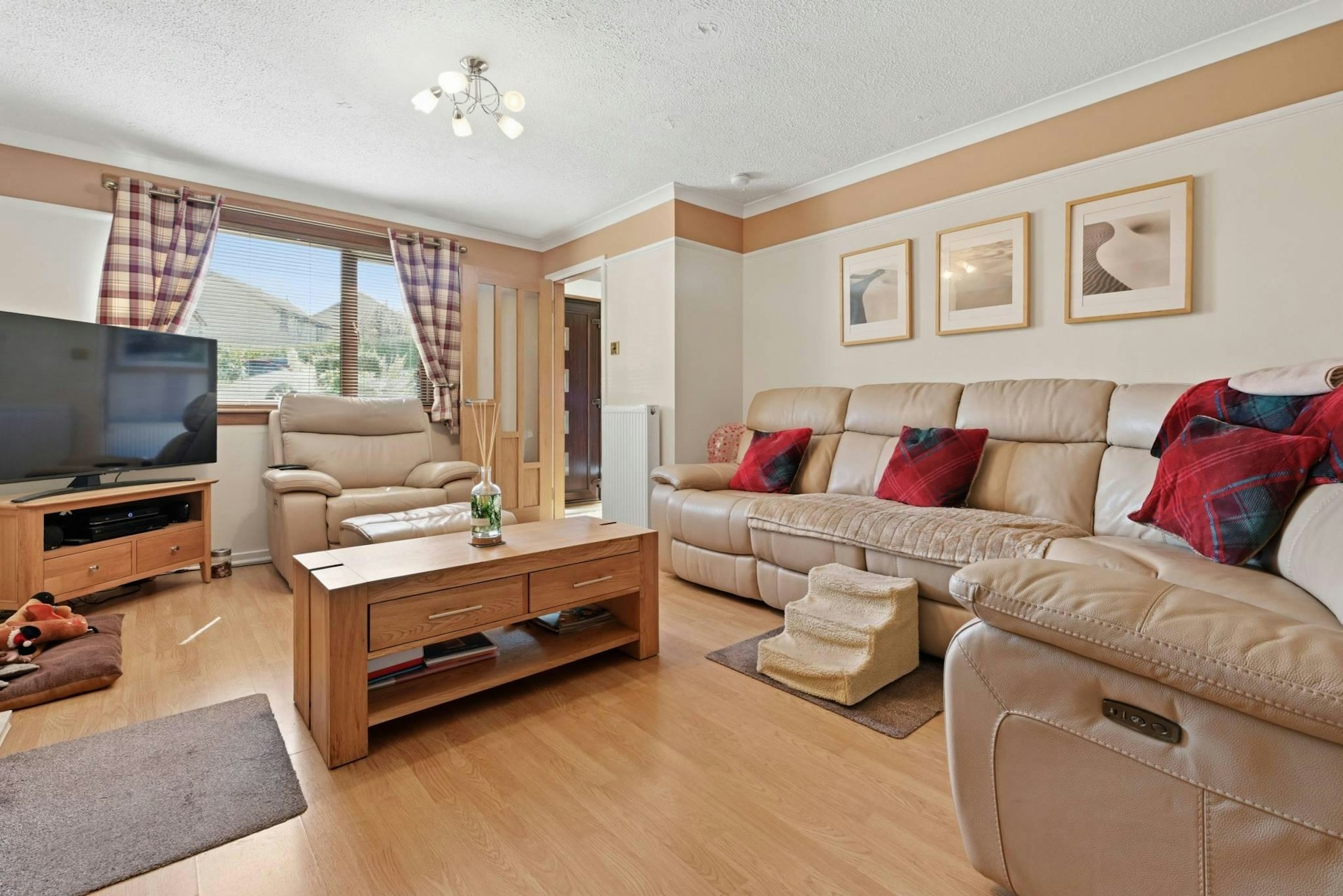 21 Struan Place, Inverkeithing, KY11 1NF