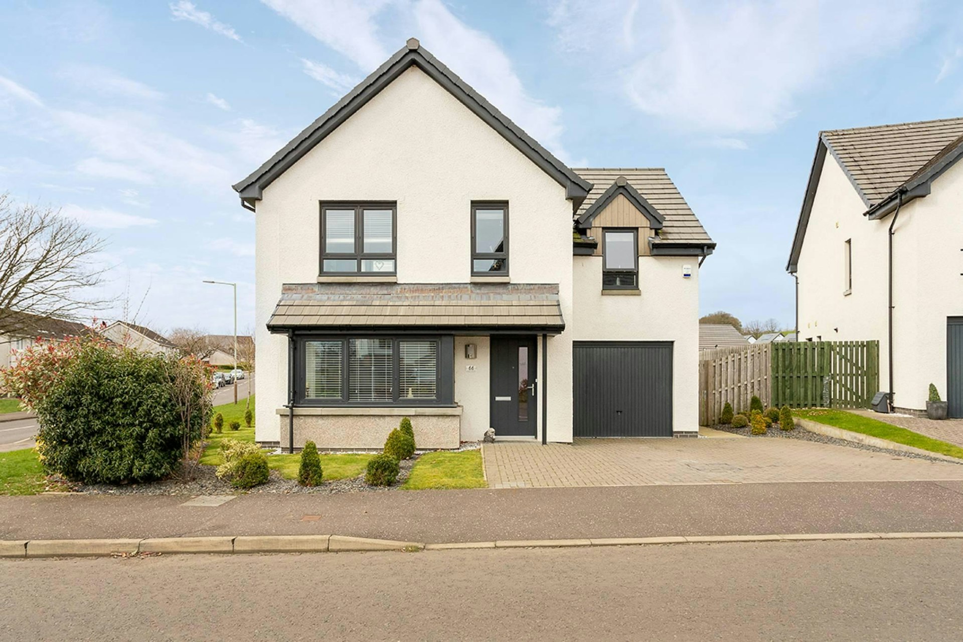 66 Douglas Davidson Drive, Rattray, Blairgowrie, PH10 7FH
